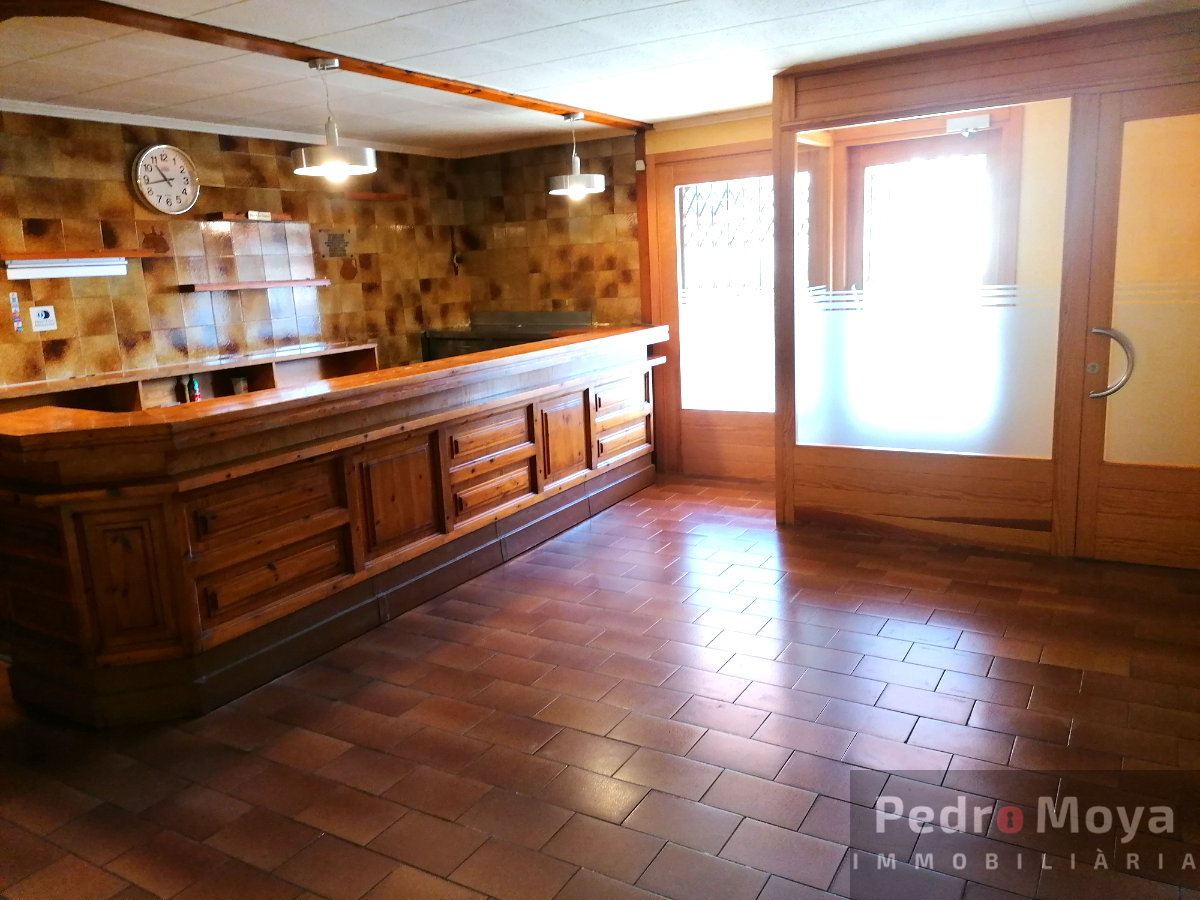 For sale of commercial in Vimbodí
