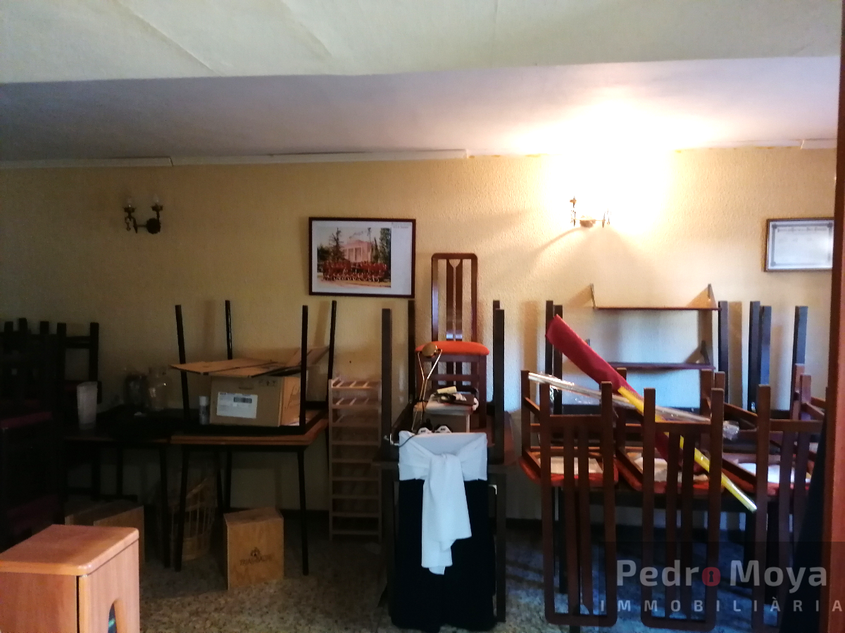 For sale of commercial in Vimbodí