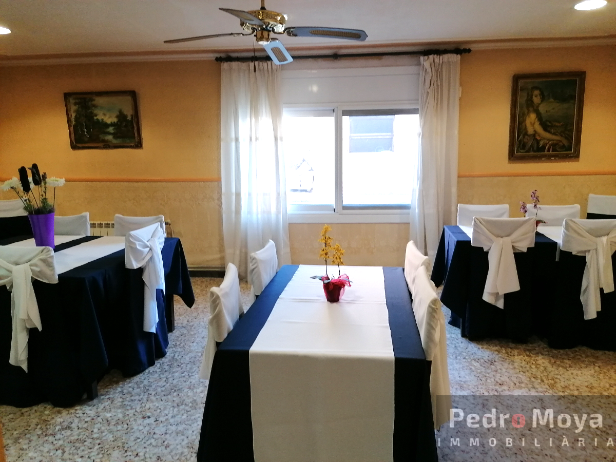 For sale of commercial in Vimbodí