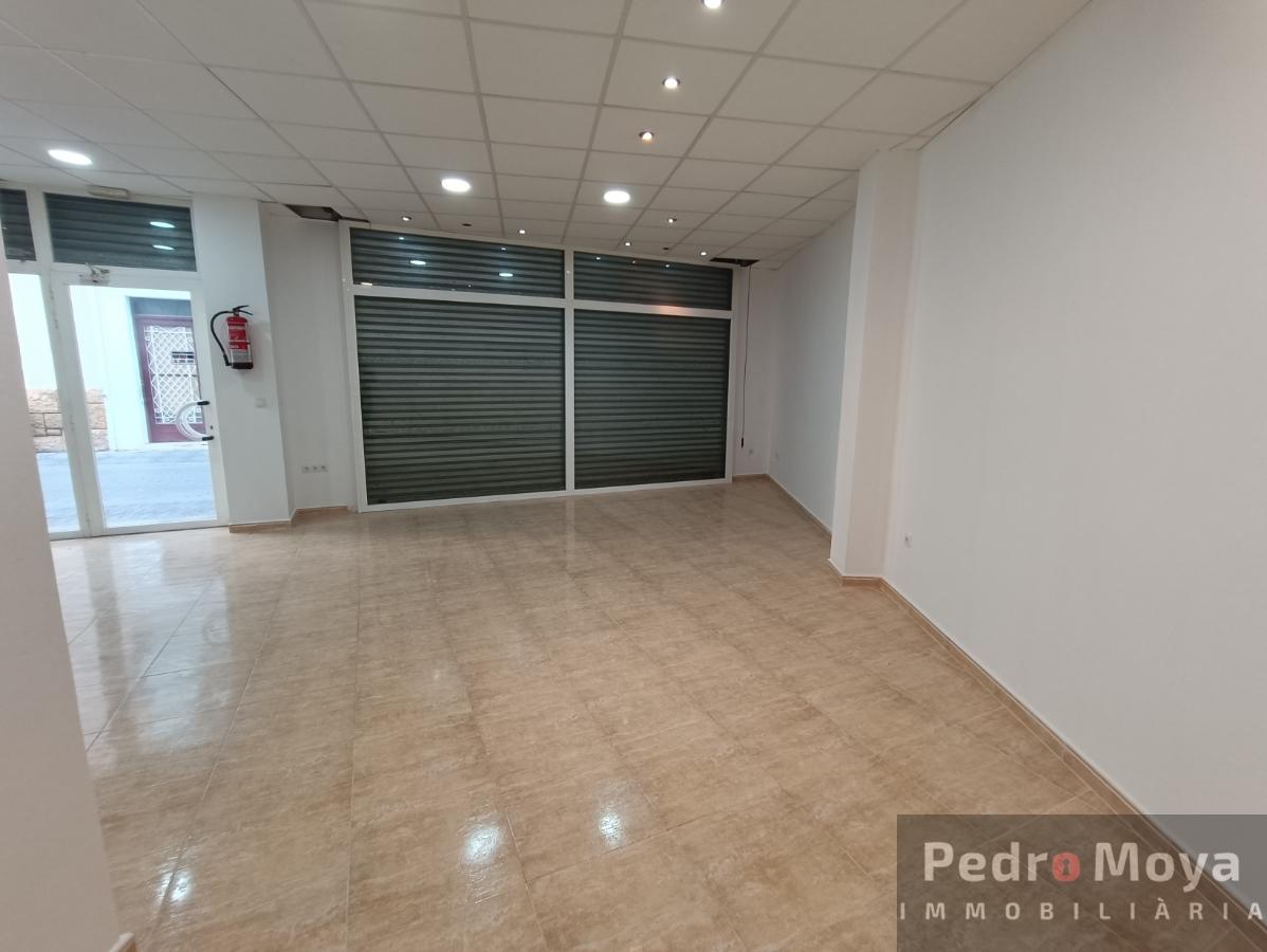 For rent of commercial in Cambrils