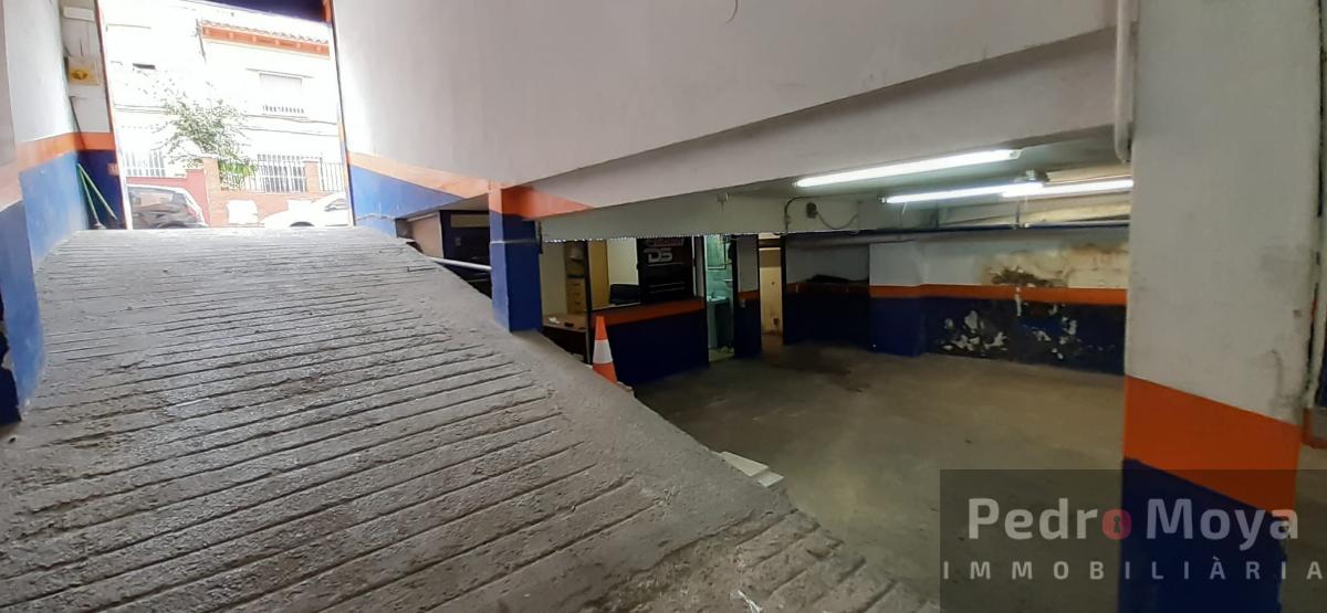For sale of garage in Cornellà de Llobregat