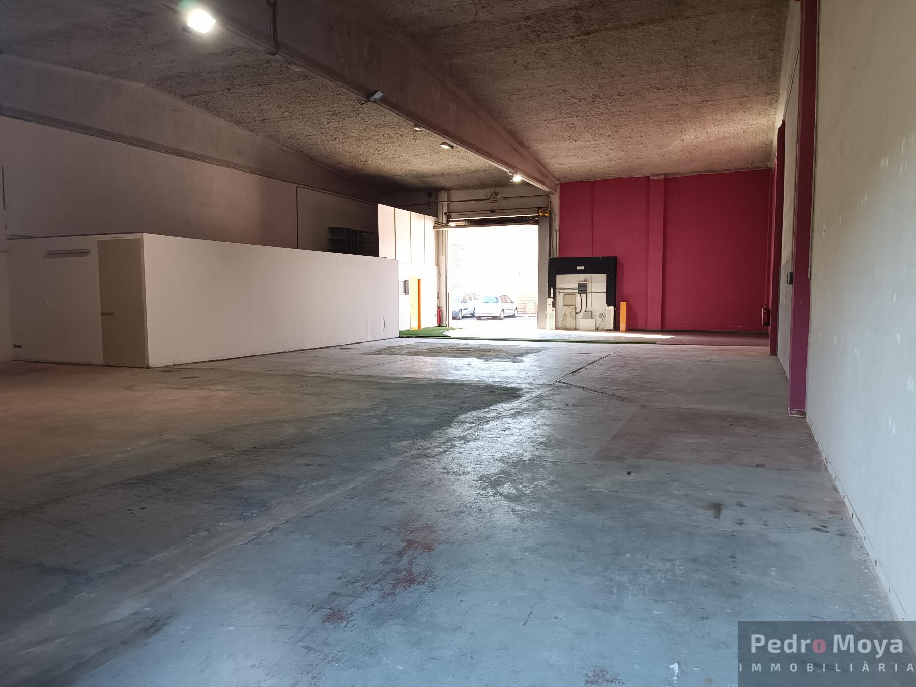 Alquiler de nave industrial en Vinyols i els Arcs