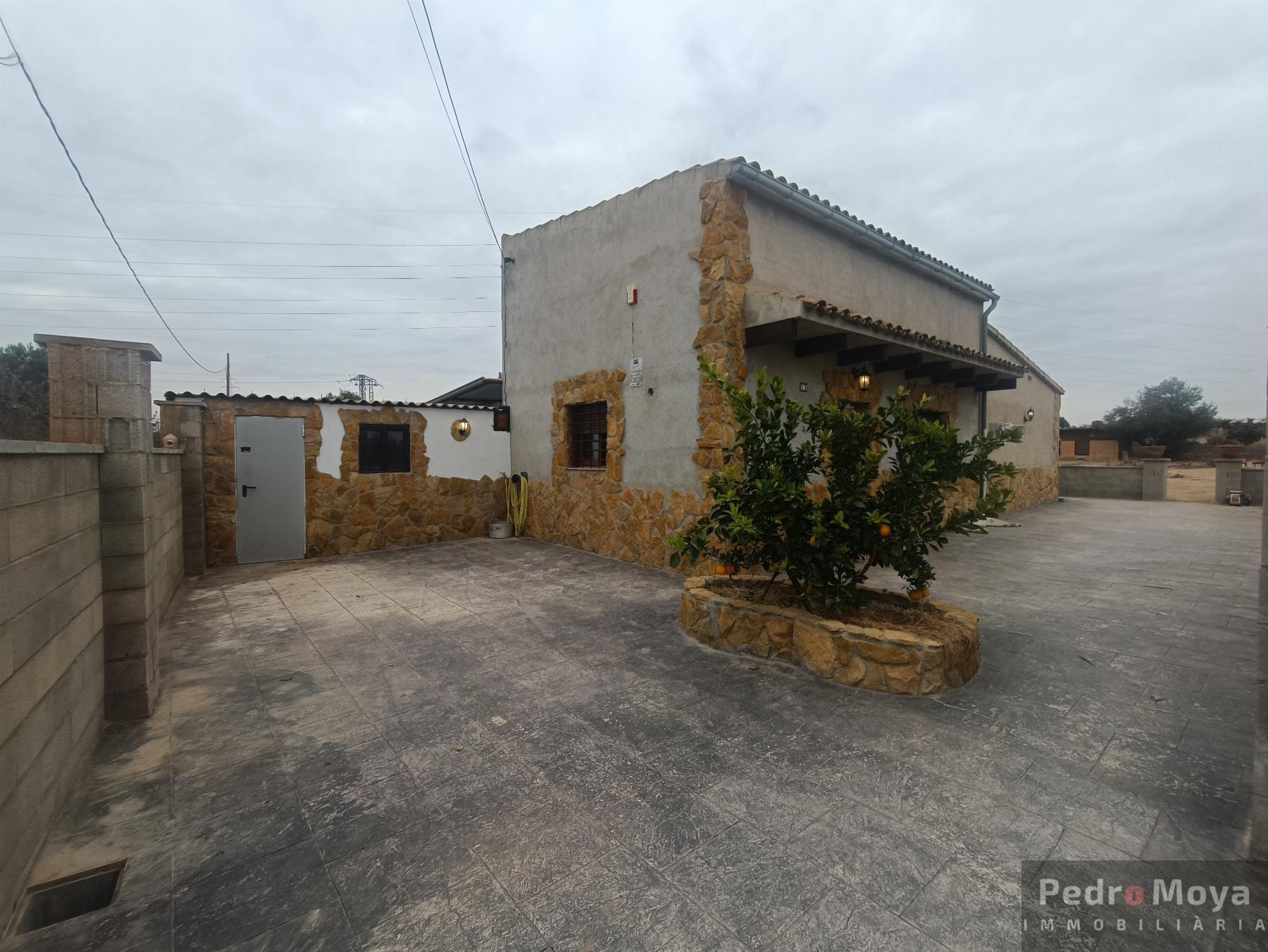 For sale of rural property in Perafort