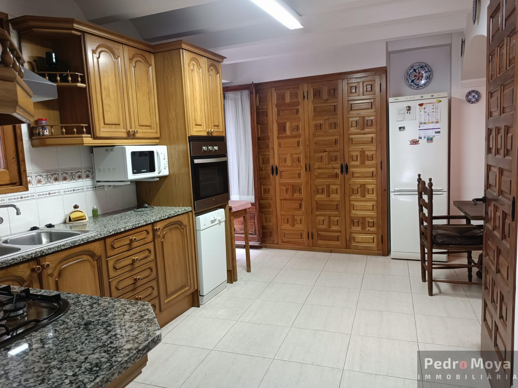 For sale of house in Poboleda