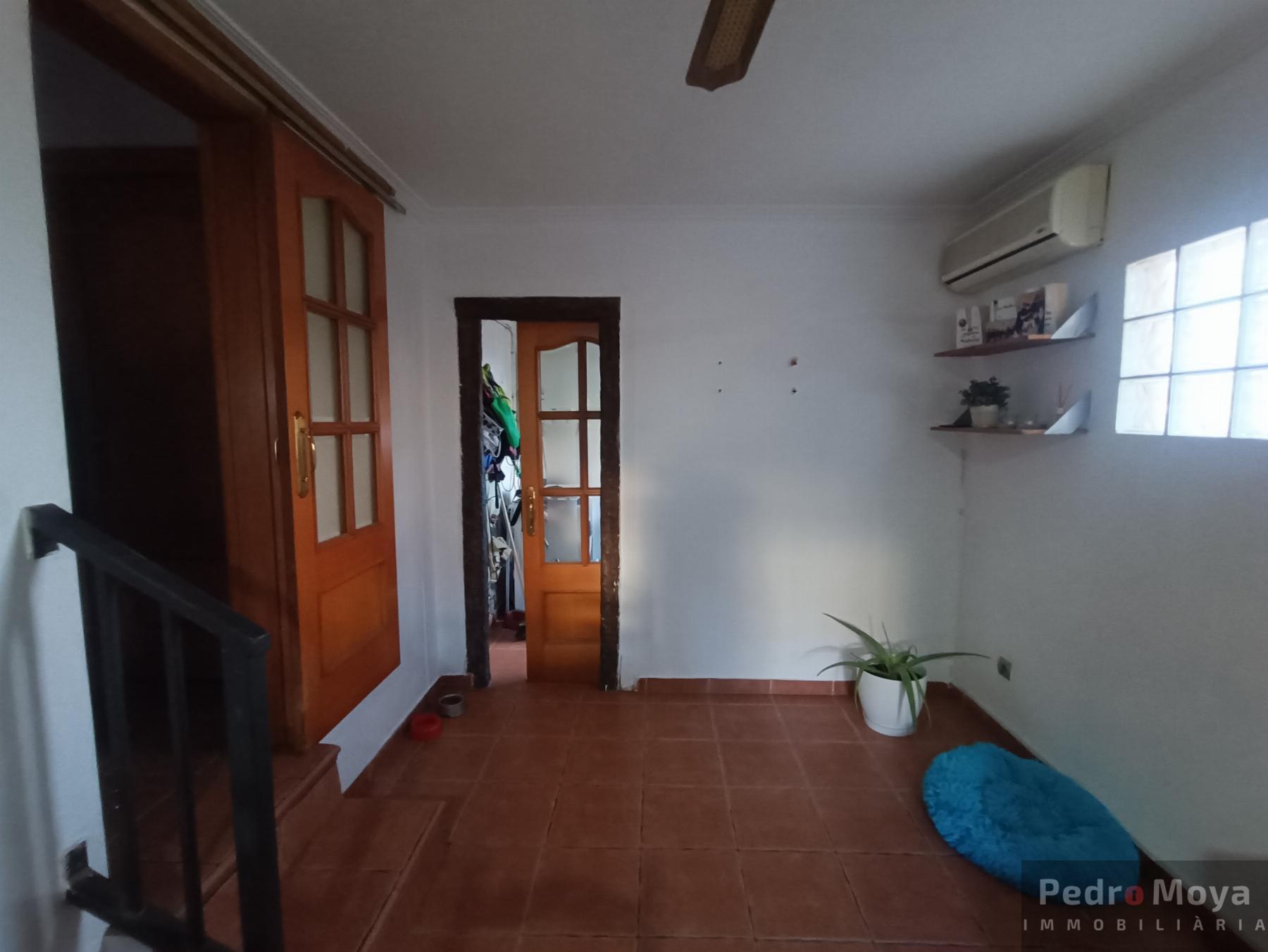 For sale of house in Els Pallaresos