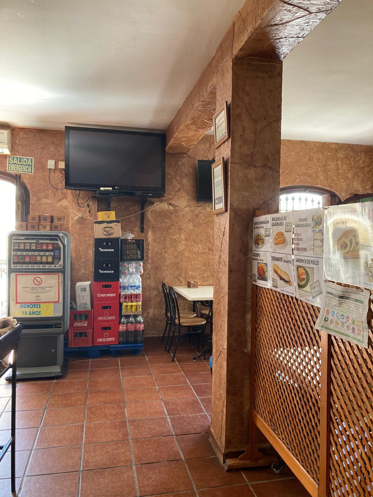 For sale of commercial in San Fernando