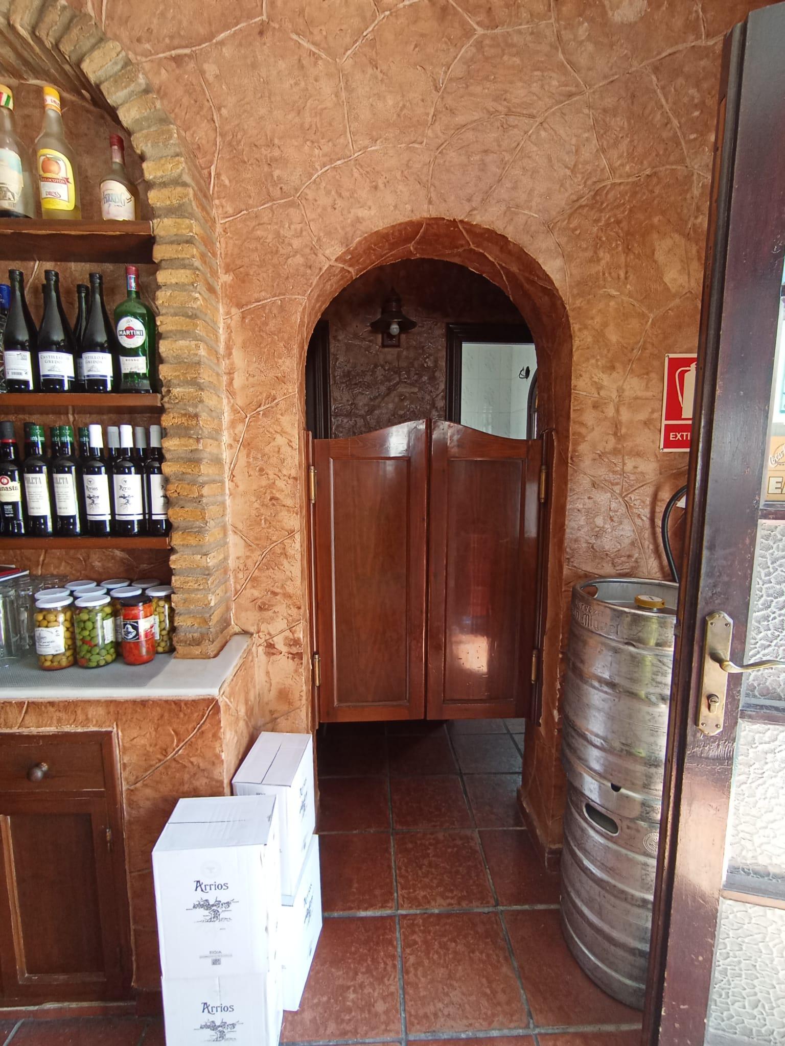 For sale of commercial in San Fernando