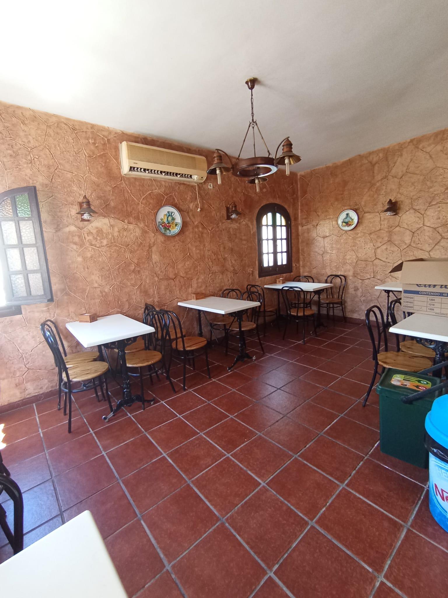 For sale of commercial in San Fernando