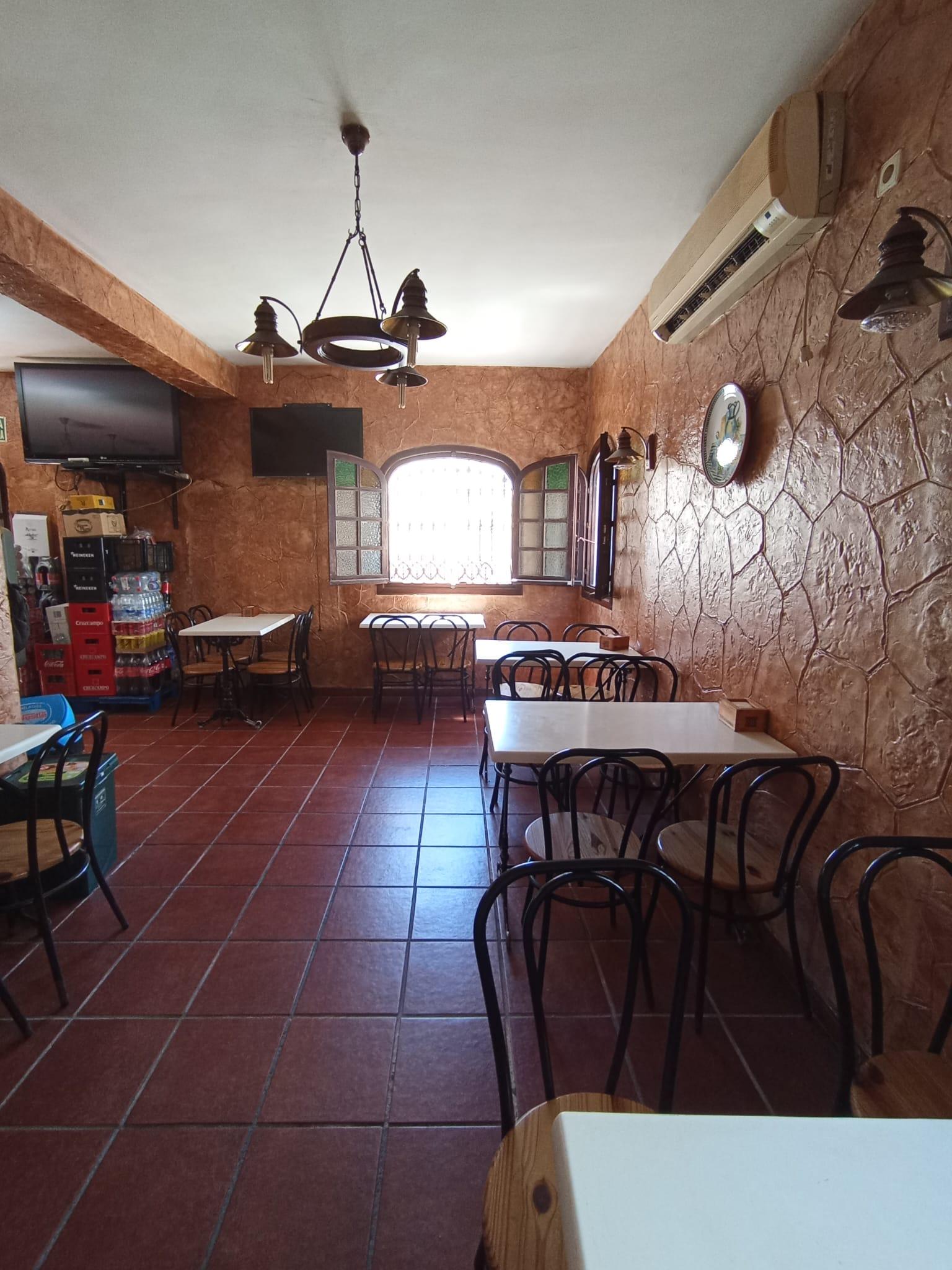 For sale of commercial in San Fernando