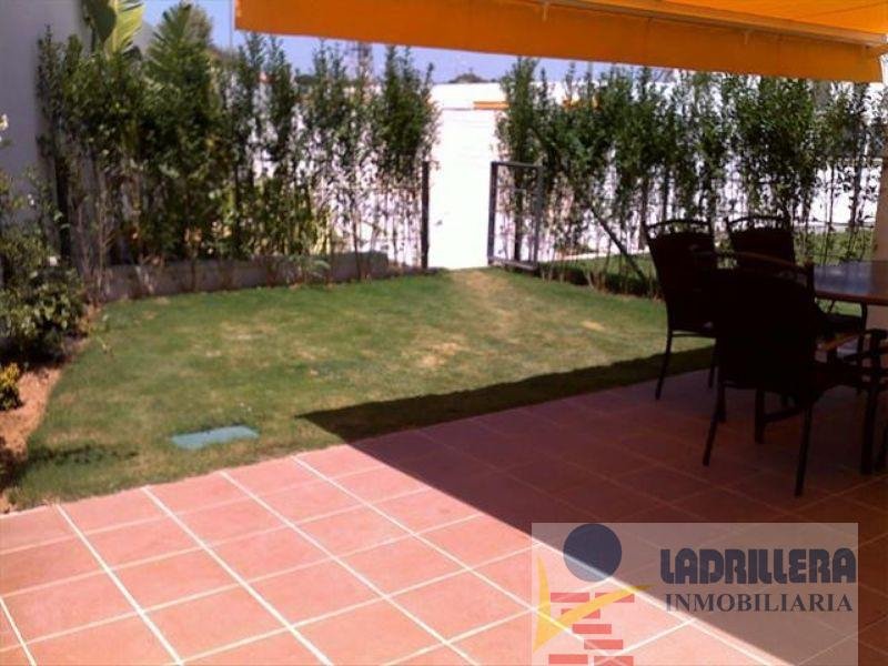 For rent of house in Conil