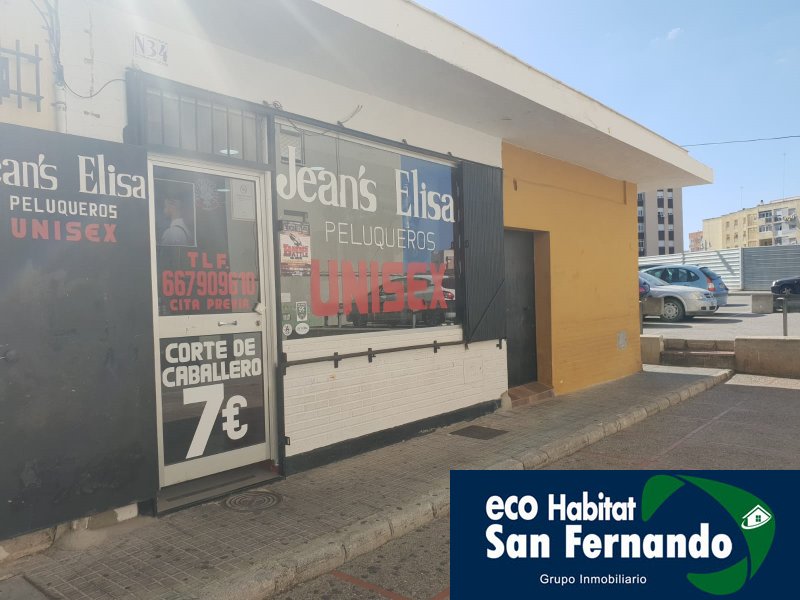 For sale of commercial in San Fernando