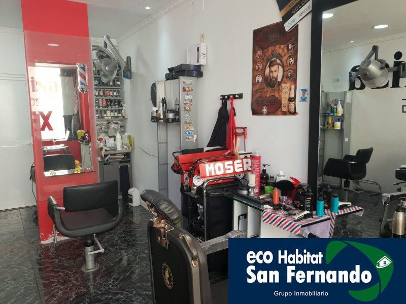 For sale of commercial in San Fernando