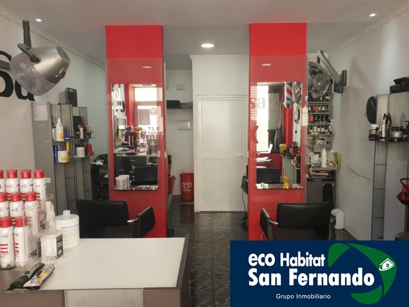 For sale of commercial in San Fernando