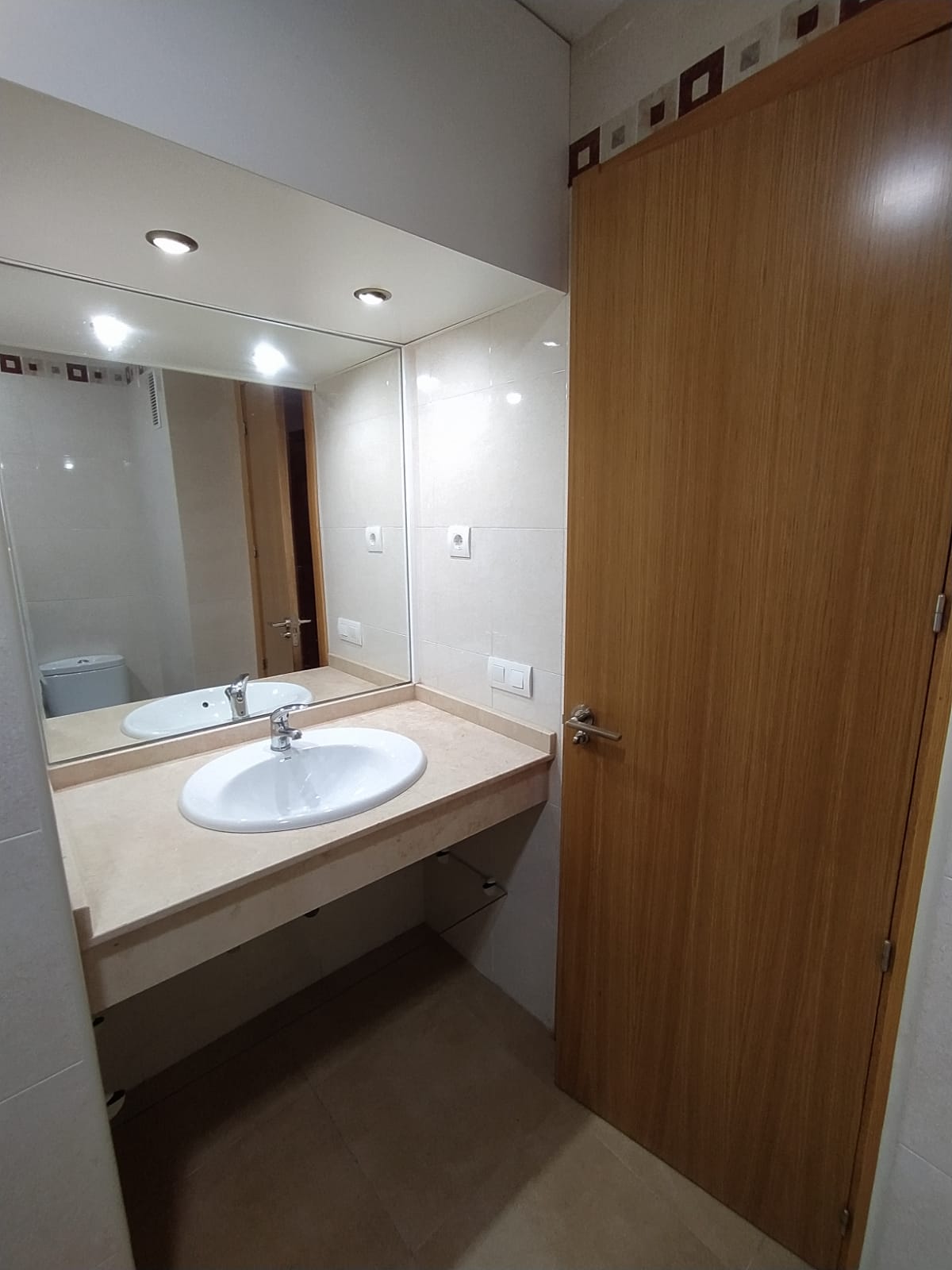 For sale of flat in San Fernando