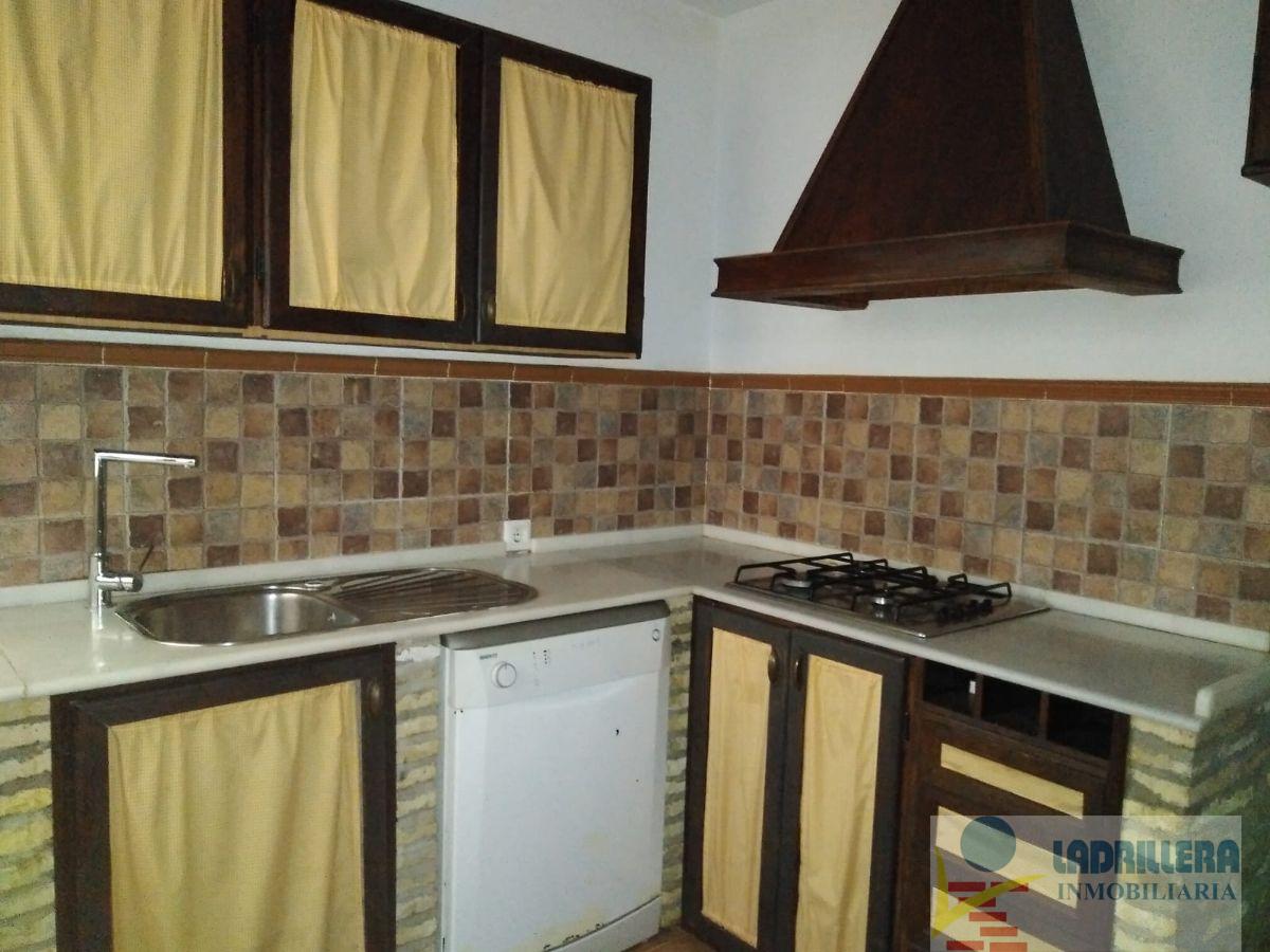 For rent of flat in San Fernando
