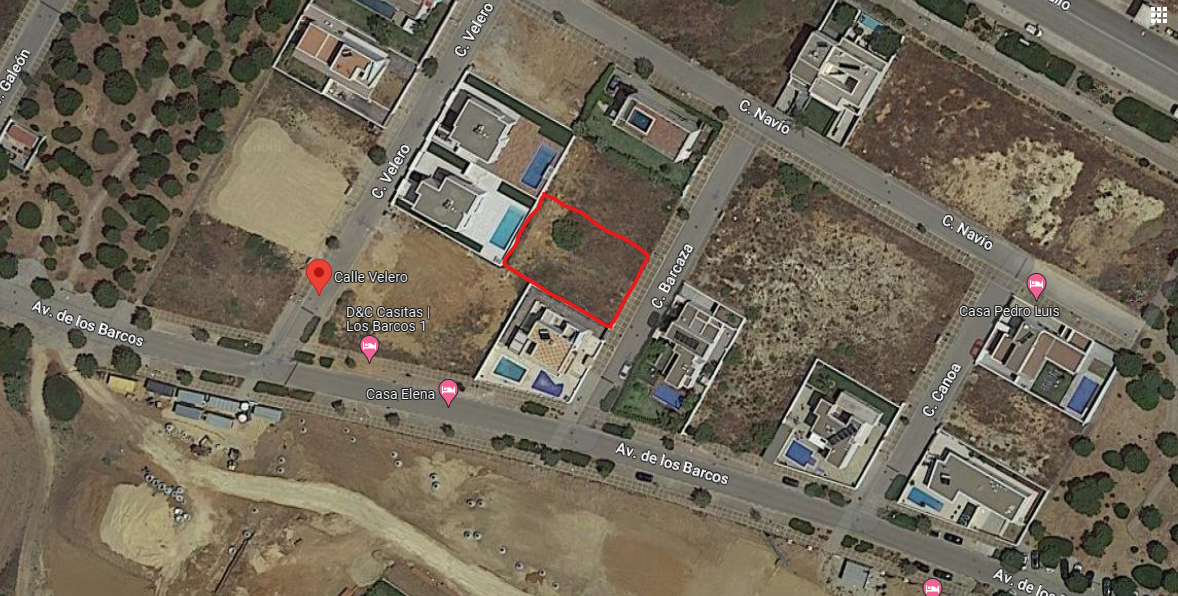 For sale of land in Conil