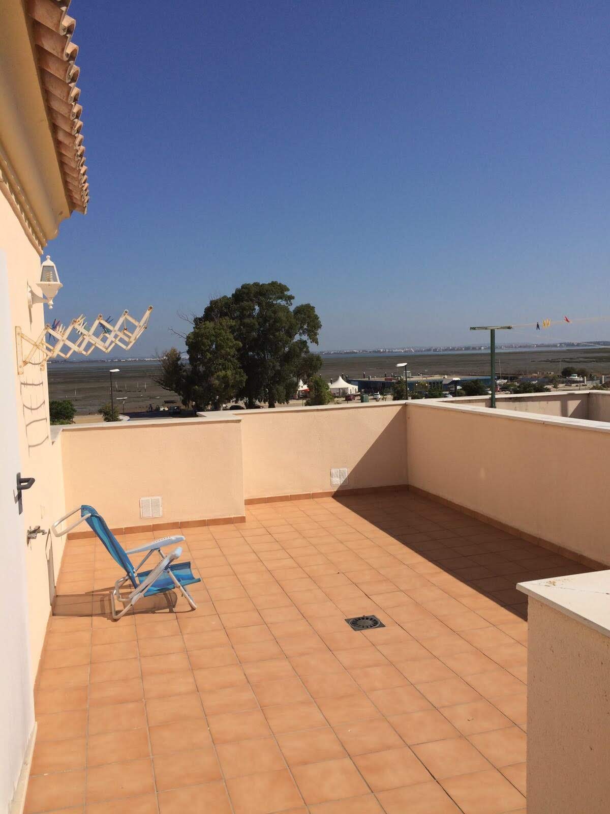 For sale of house in San Fernando