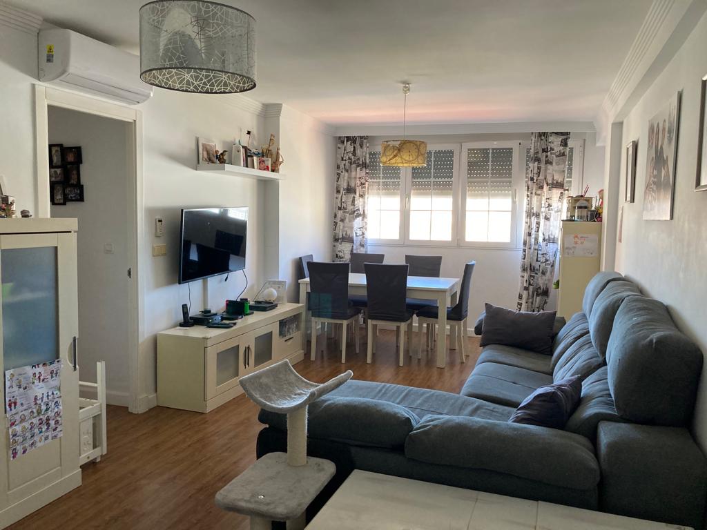 For sale of flat in San Fernando