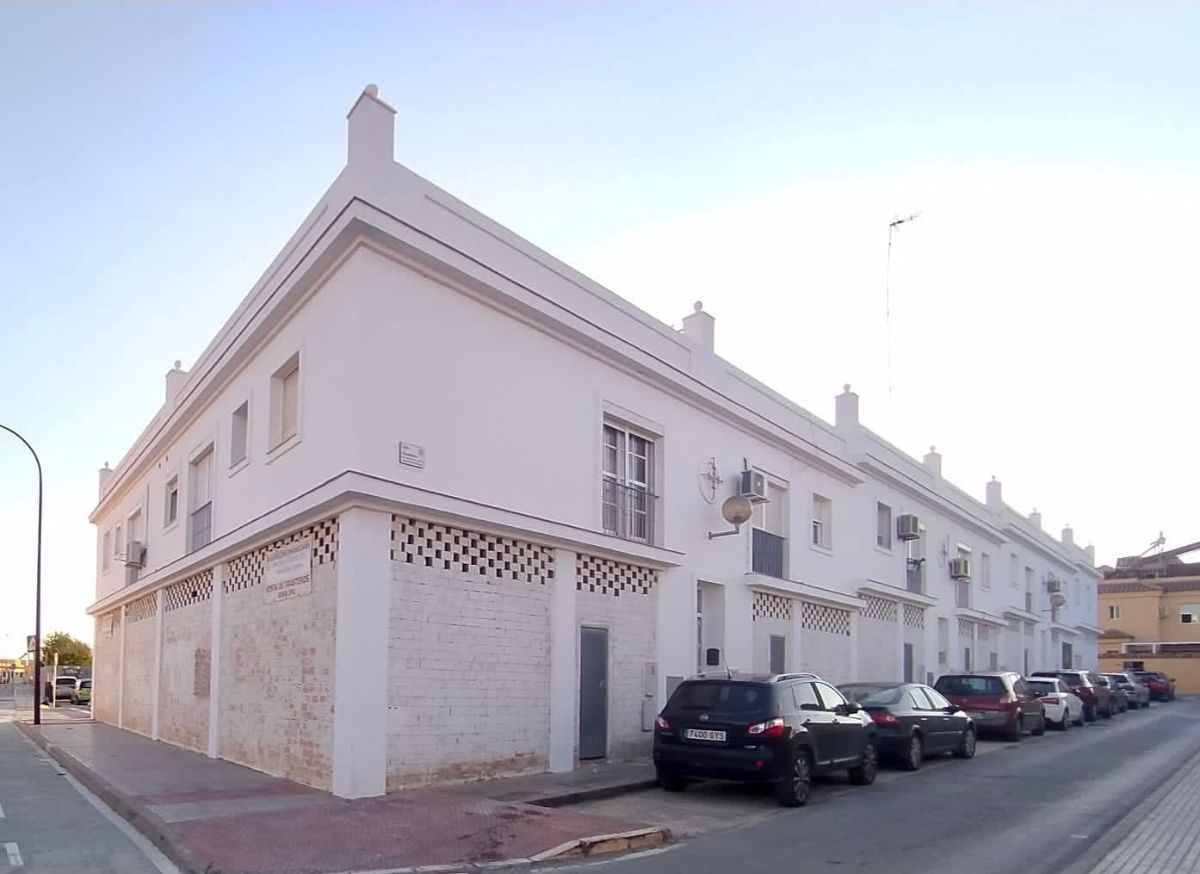 For sale of commercial in San Fernando