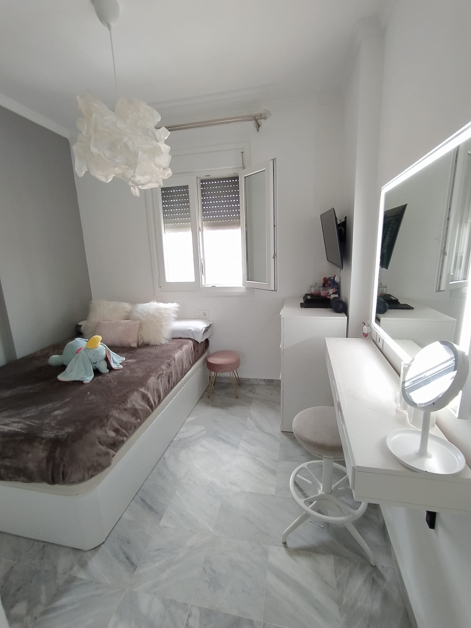 For sale of house in San Fernando
