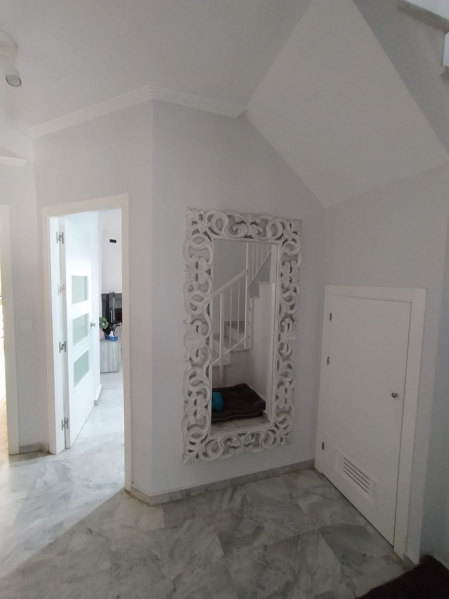 For sale of house in San Fernando