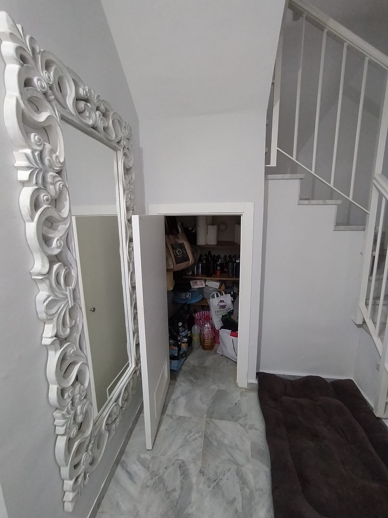 For sale of house in San Fernando