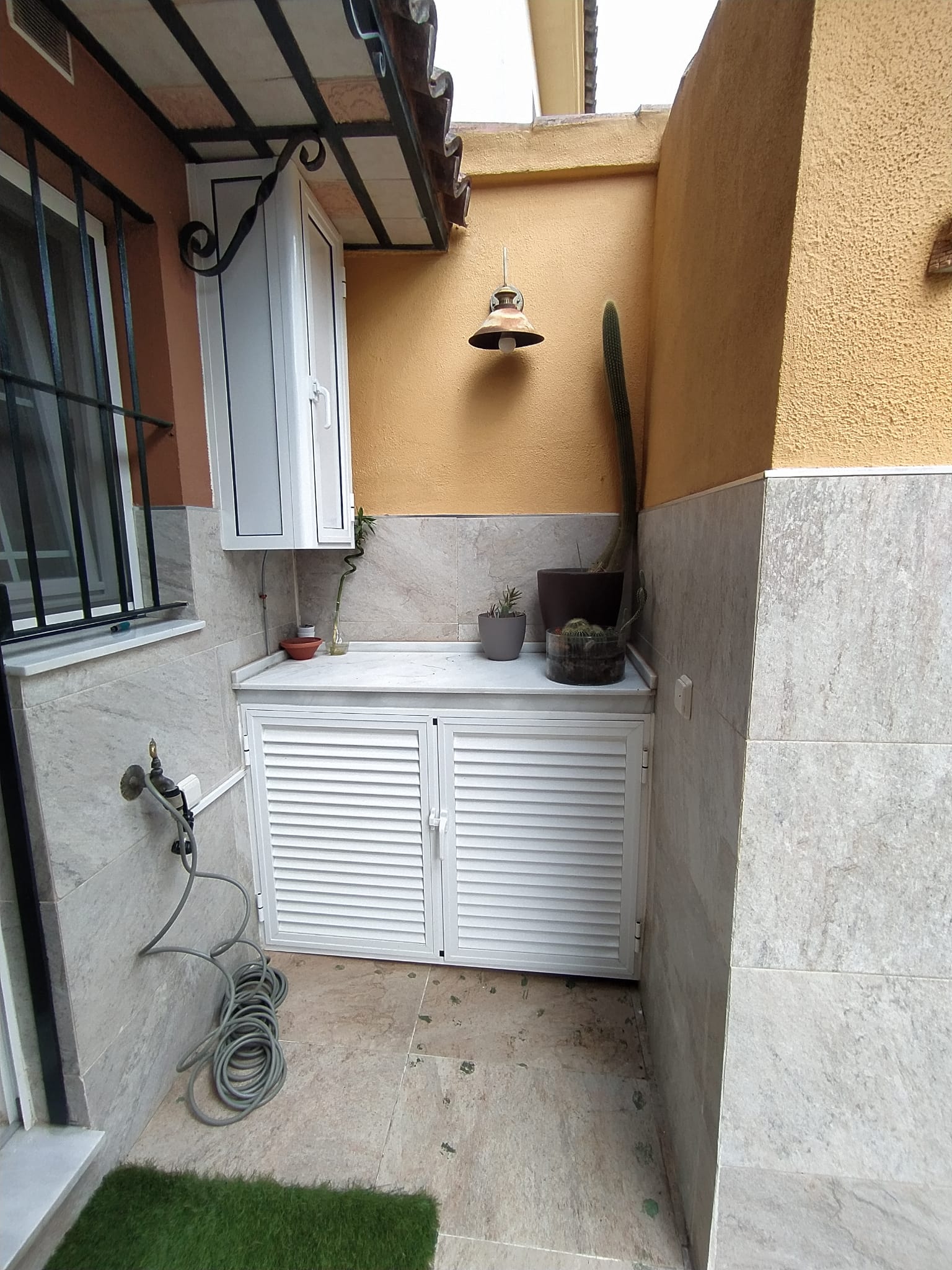 For sale of house in San Fernando