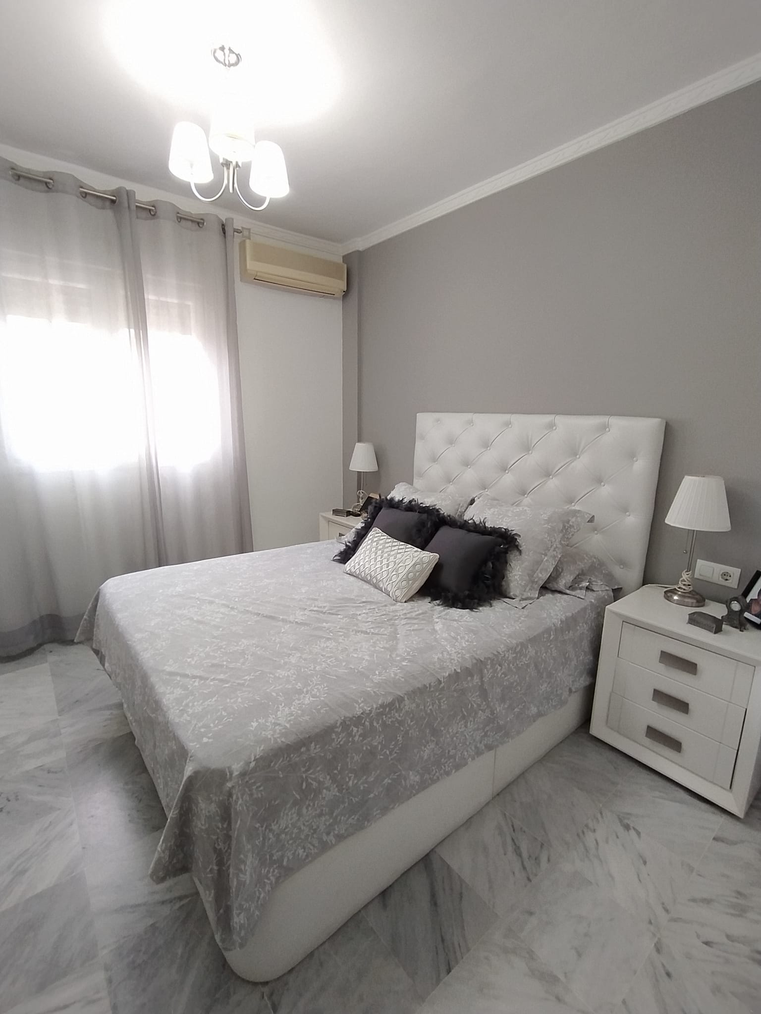 For sale of house in San Fernando