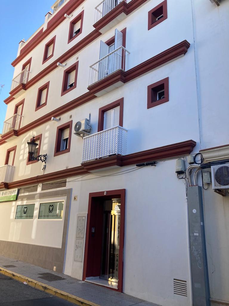 For sale of flat in San Fernando