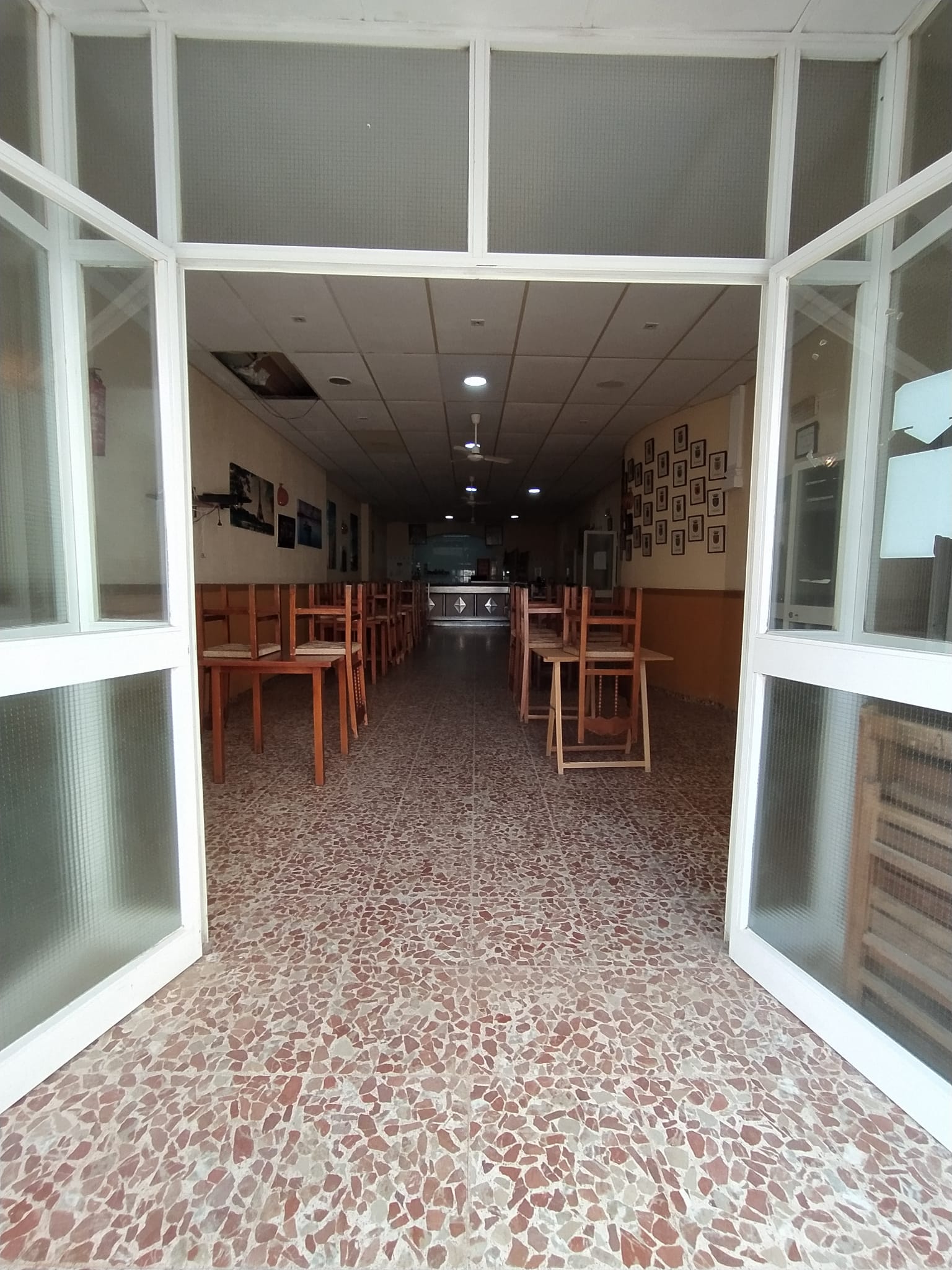 For sale of commercial in San Fernando