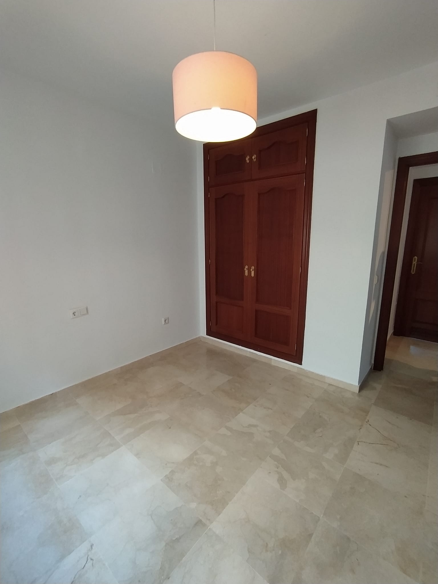 For sale of flat in San Fernando