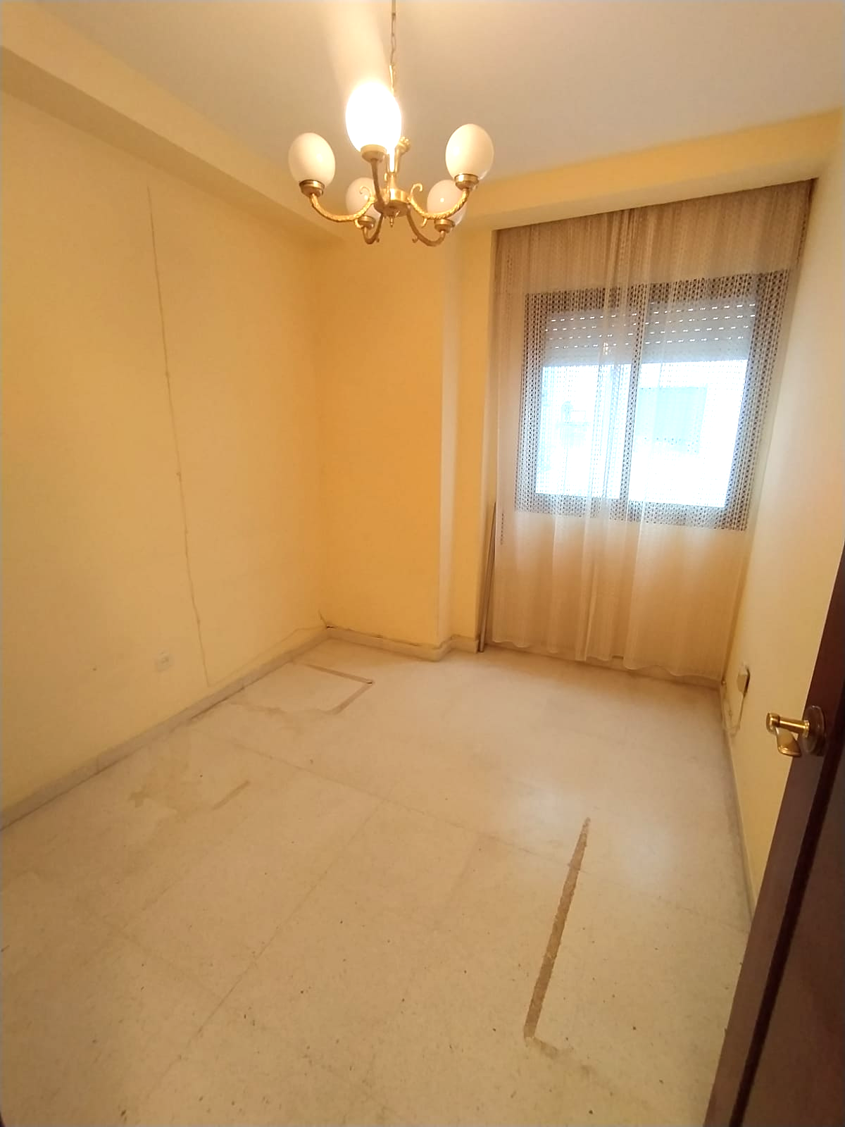 For sale of flat in San Fernando