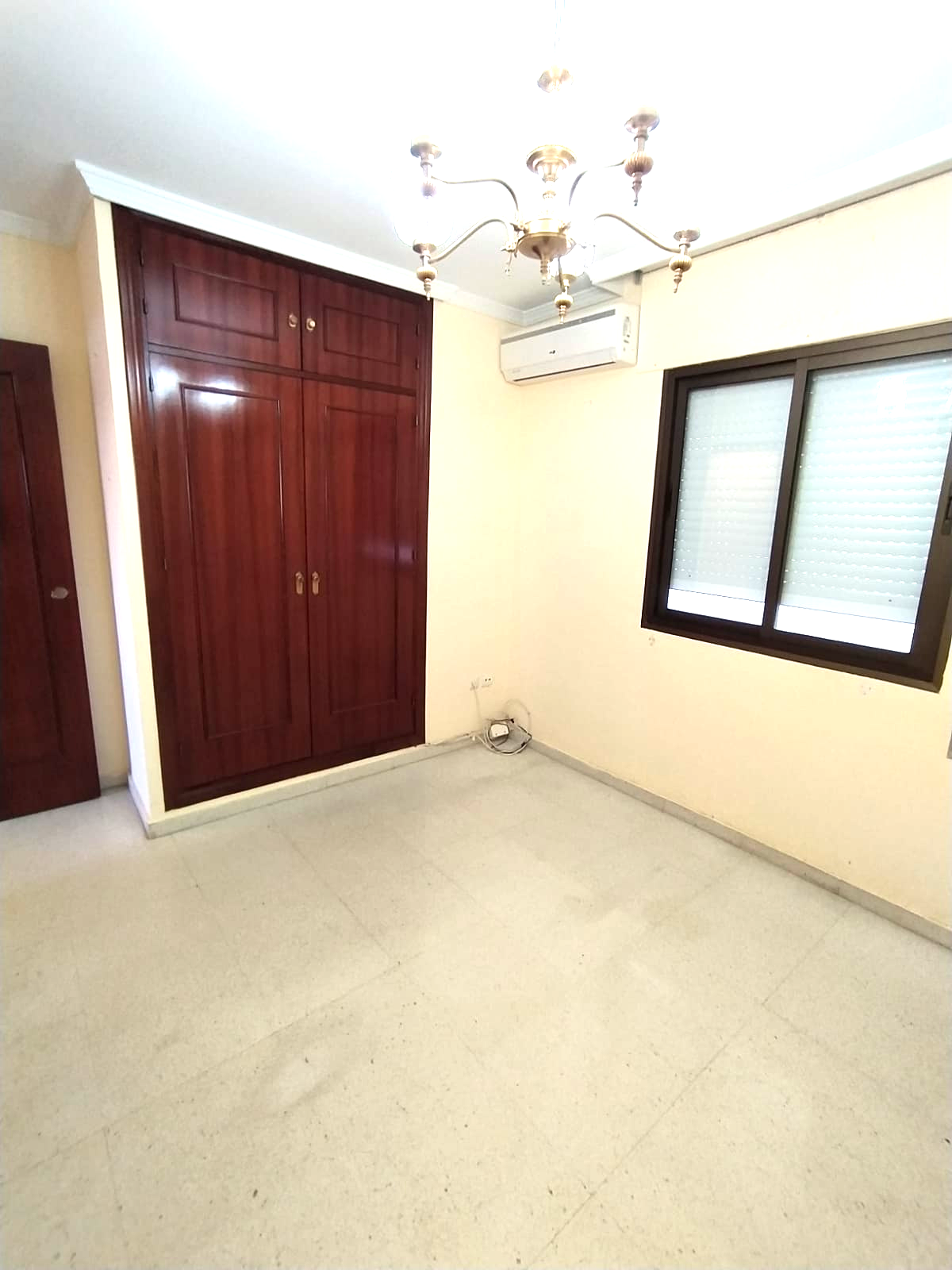 For sale of flat in San Fernando