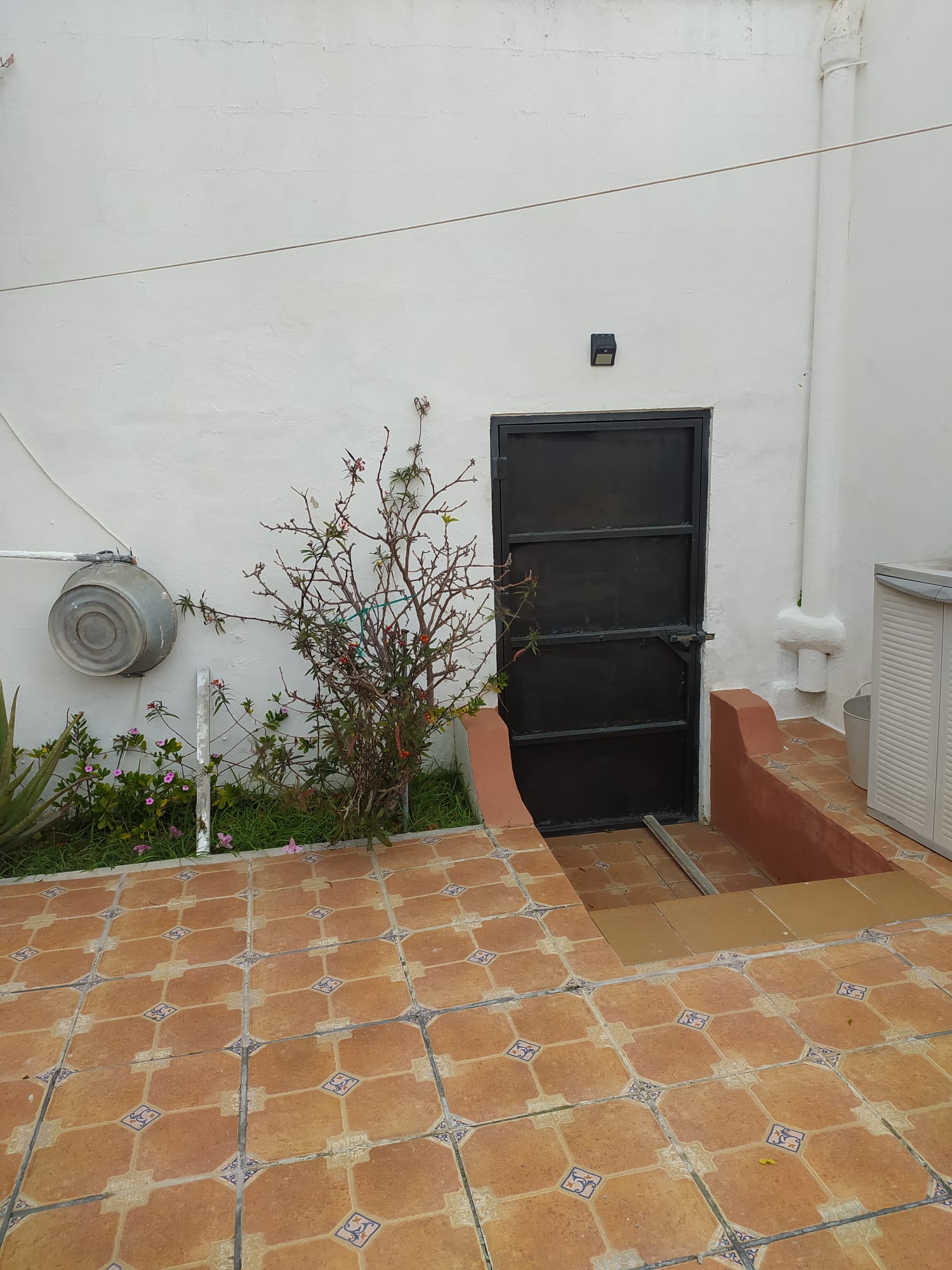 For sale of house in San Fernando