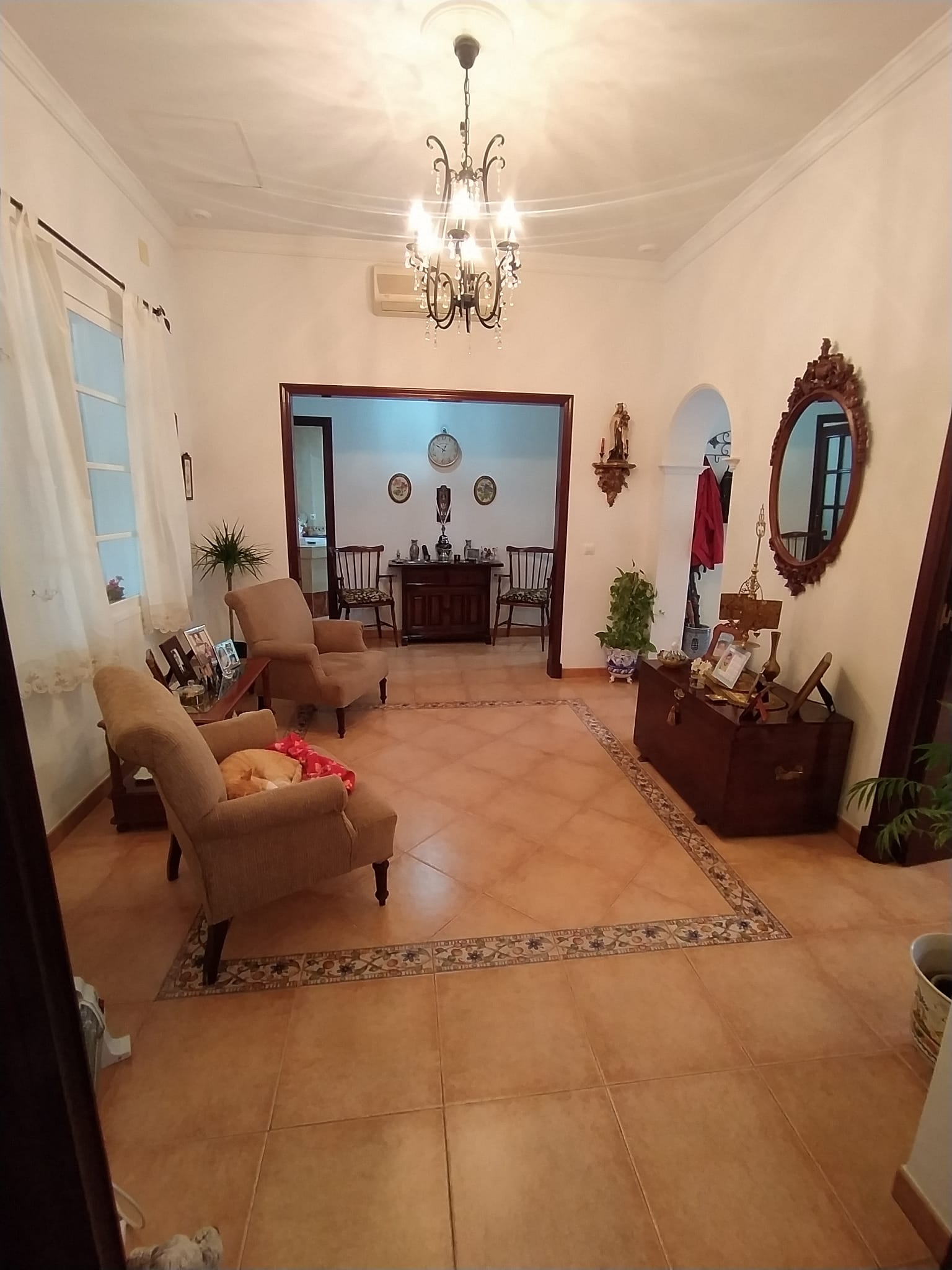 For sale of house in San Fernando