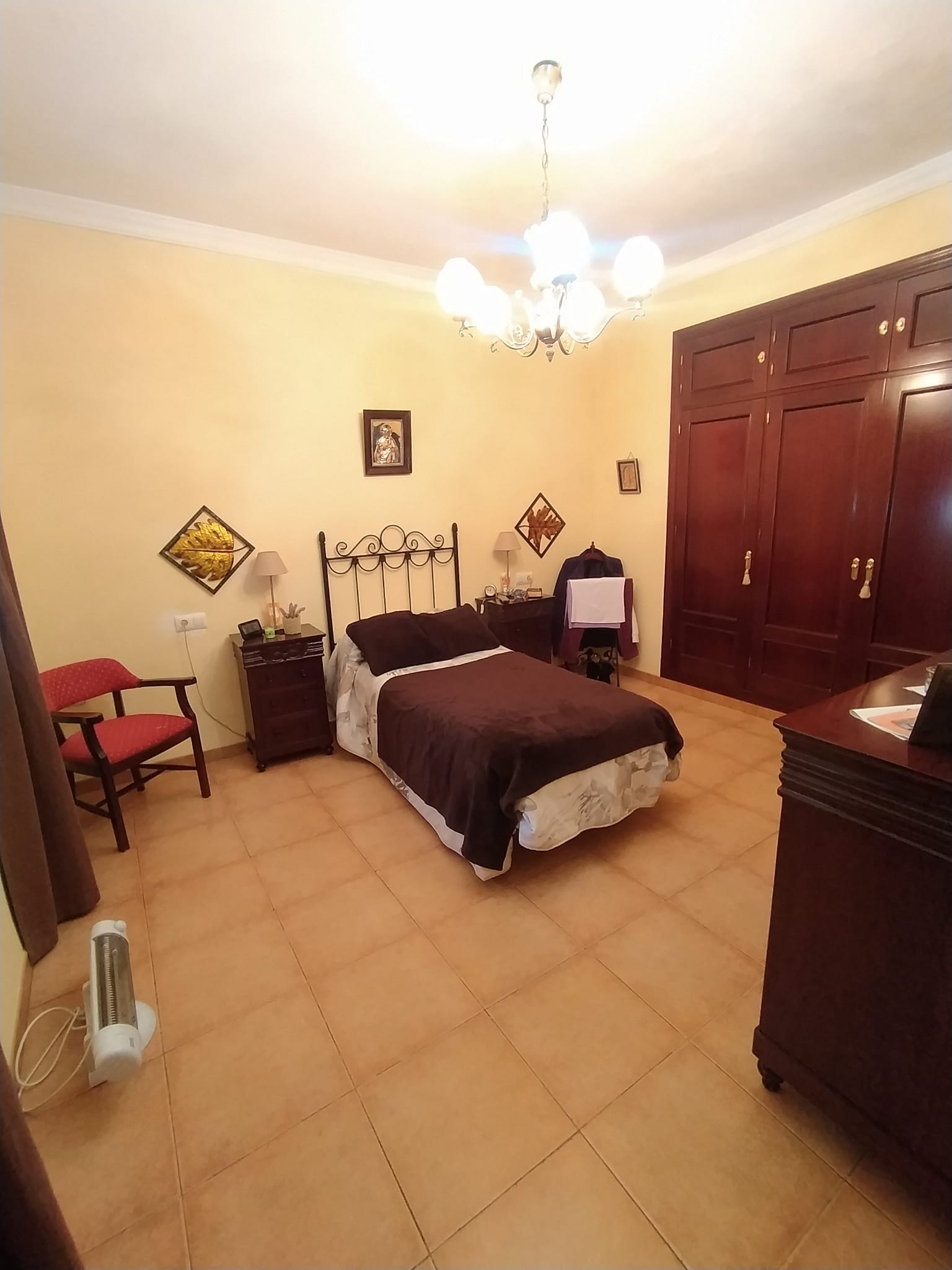 For sale of house in San Fernando