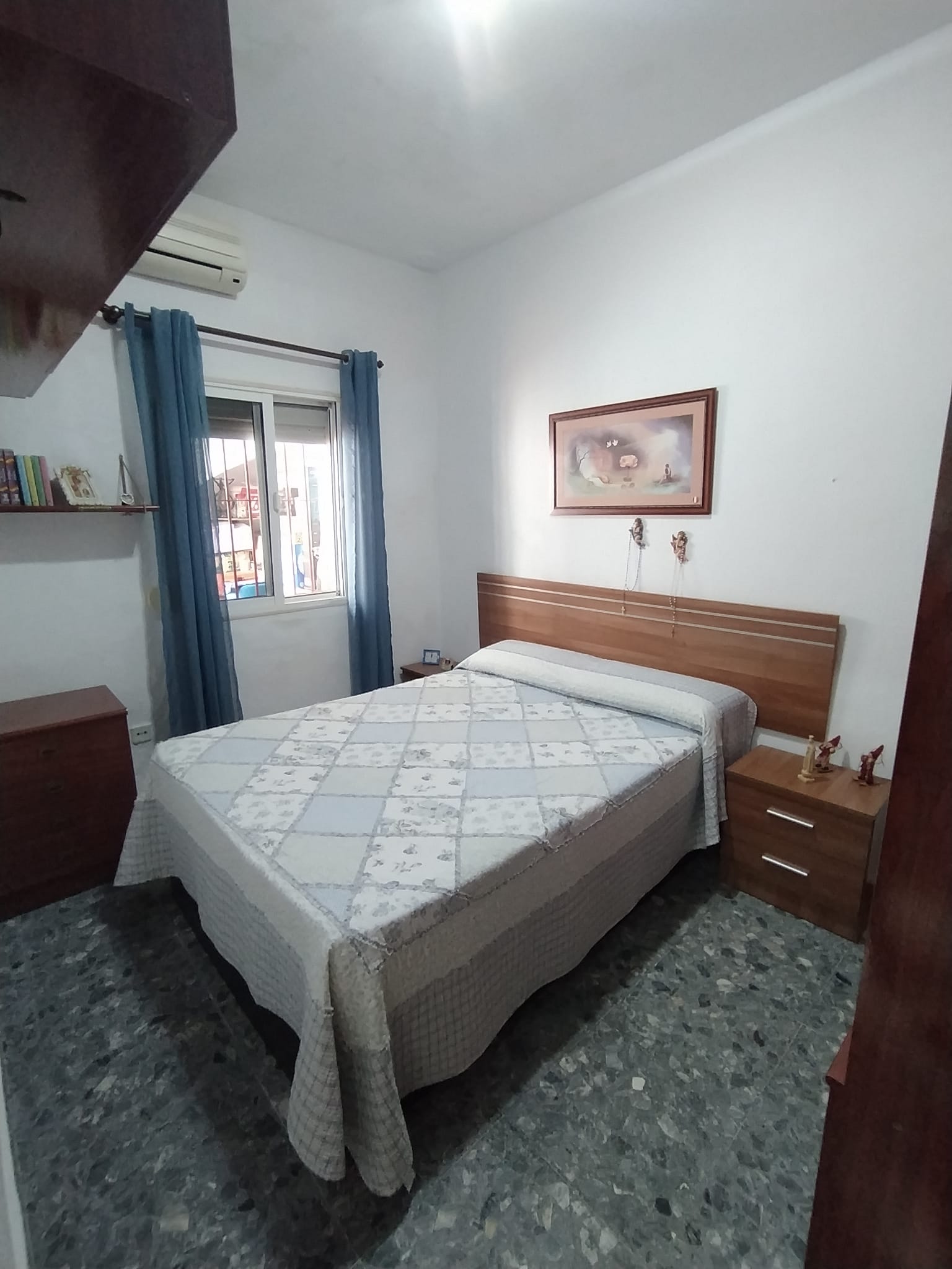 For sale of house in San Fernando