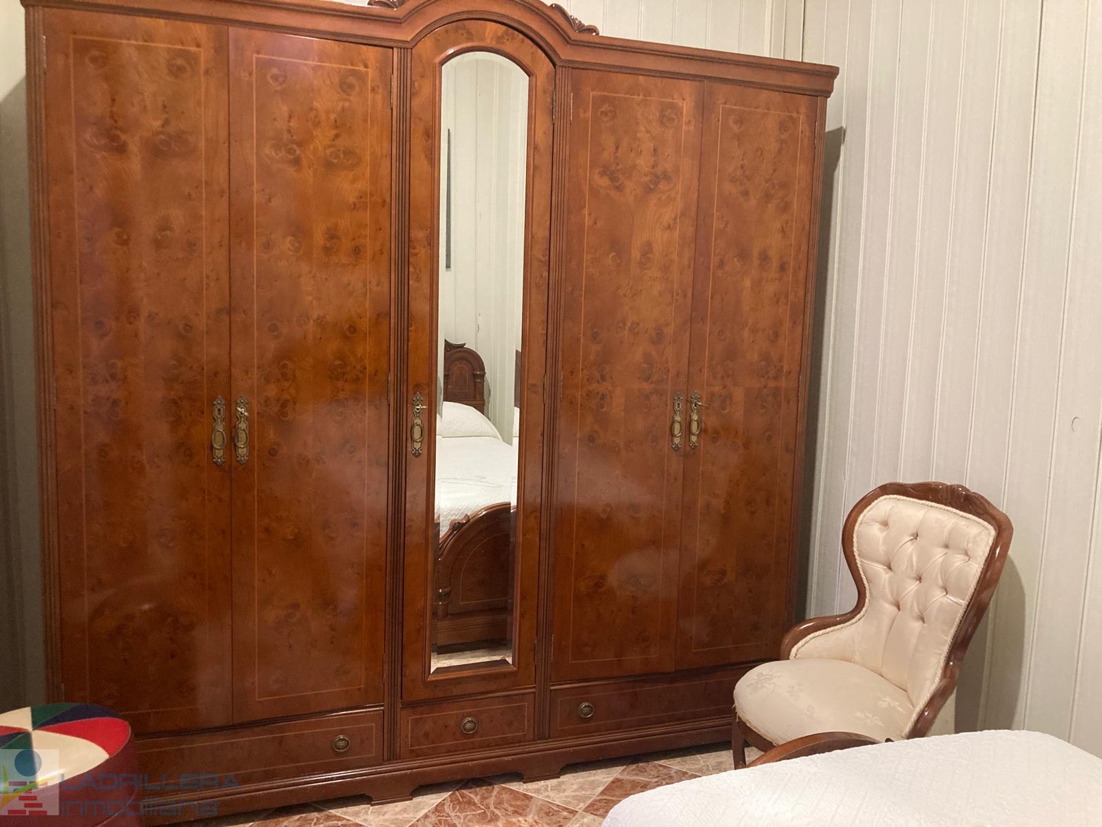 For sale of house in San Fernando