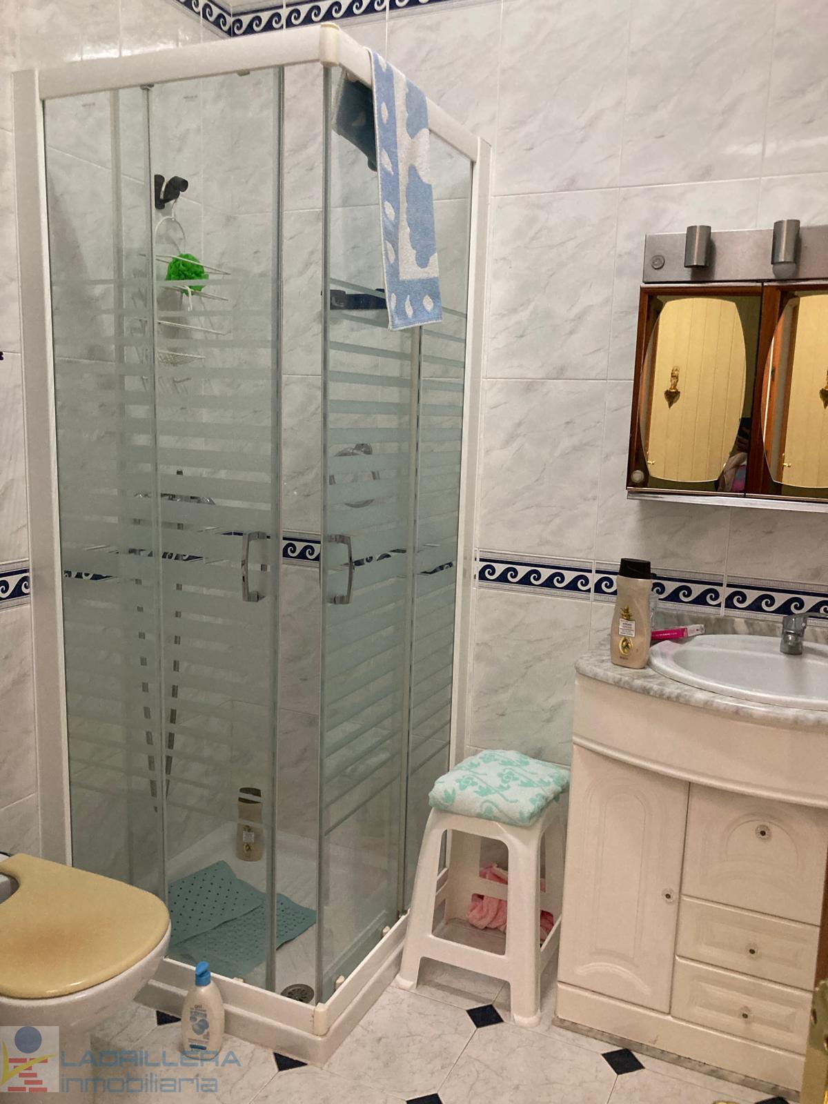 For sale of house in San Fernando