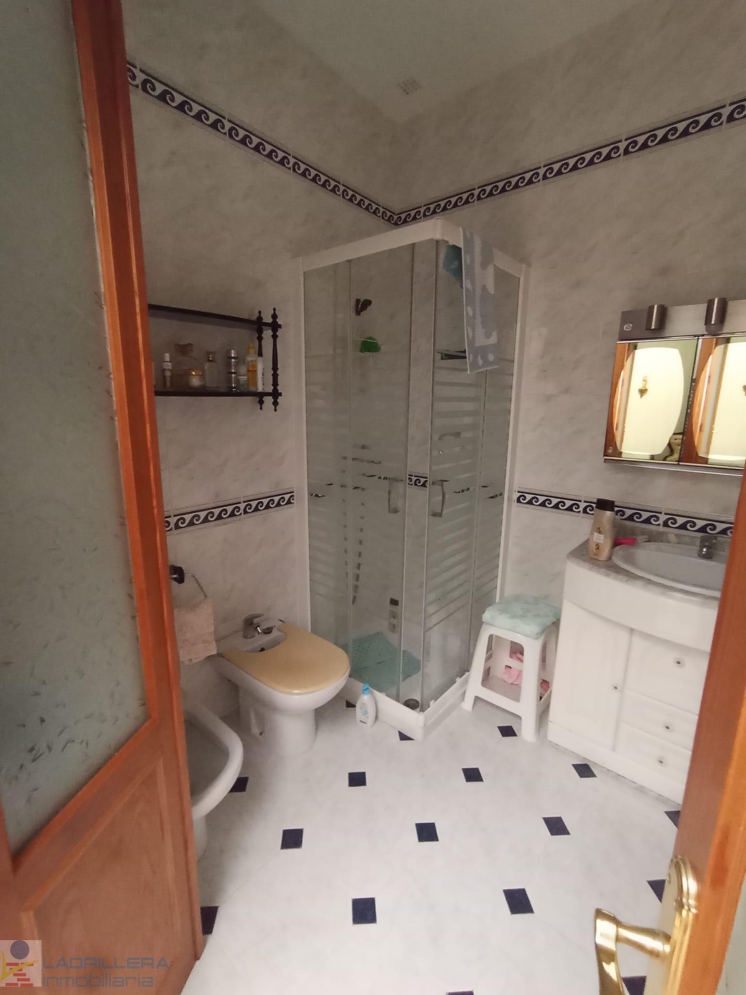 For sale of house in San Fernando