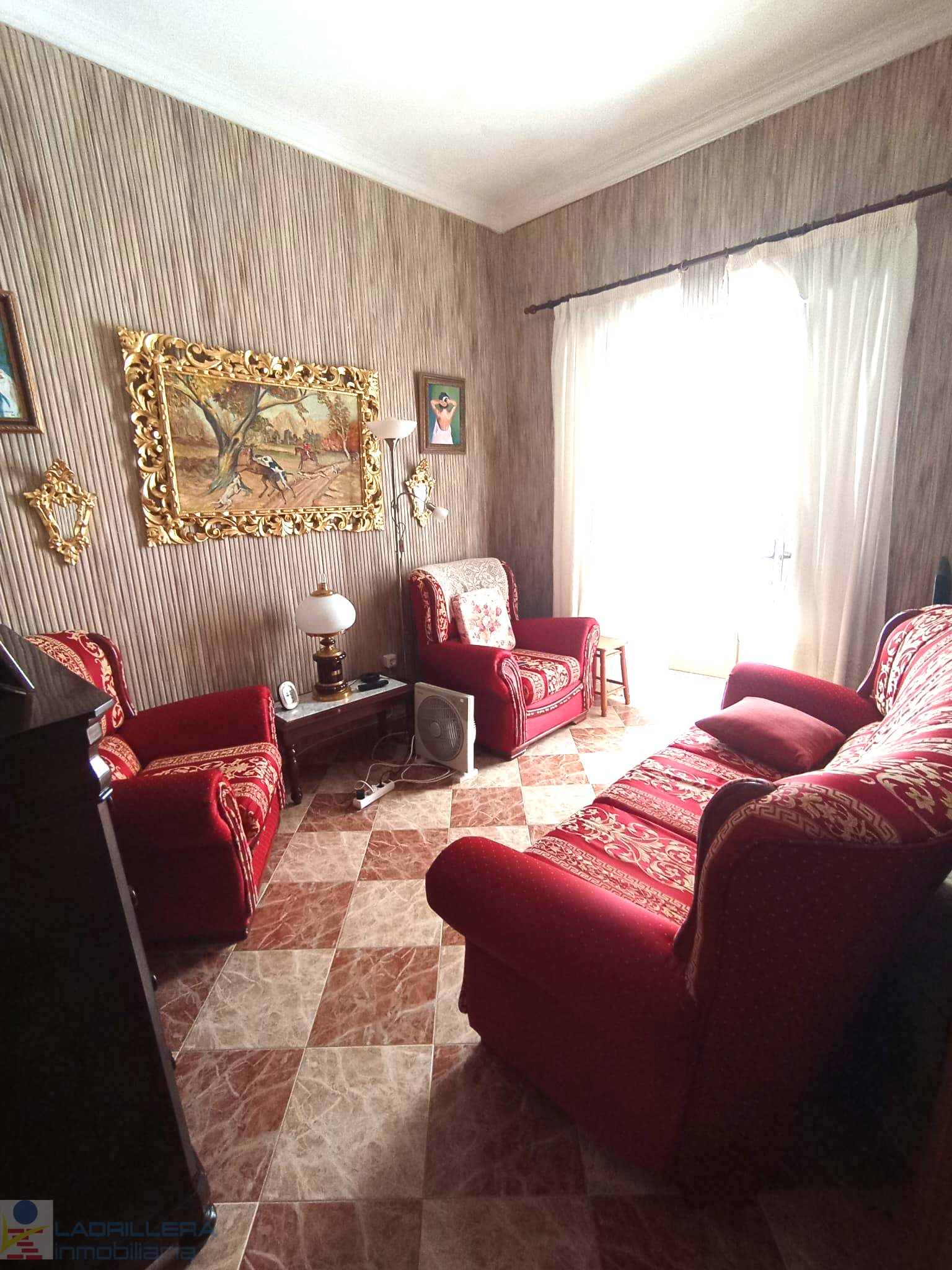 For sale of house in San Fernando