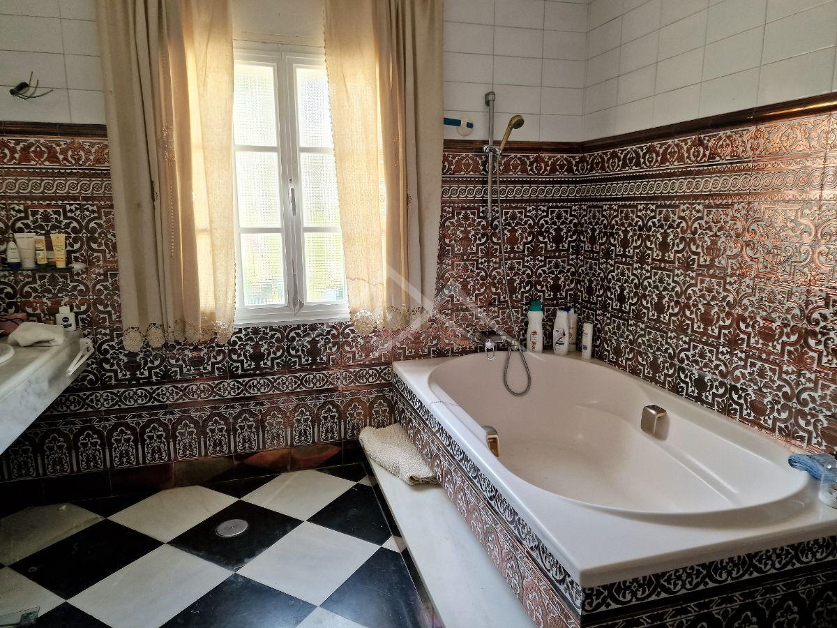 For sale of chalet in Chiclana de la Frontera