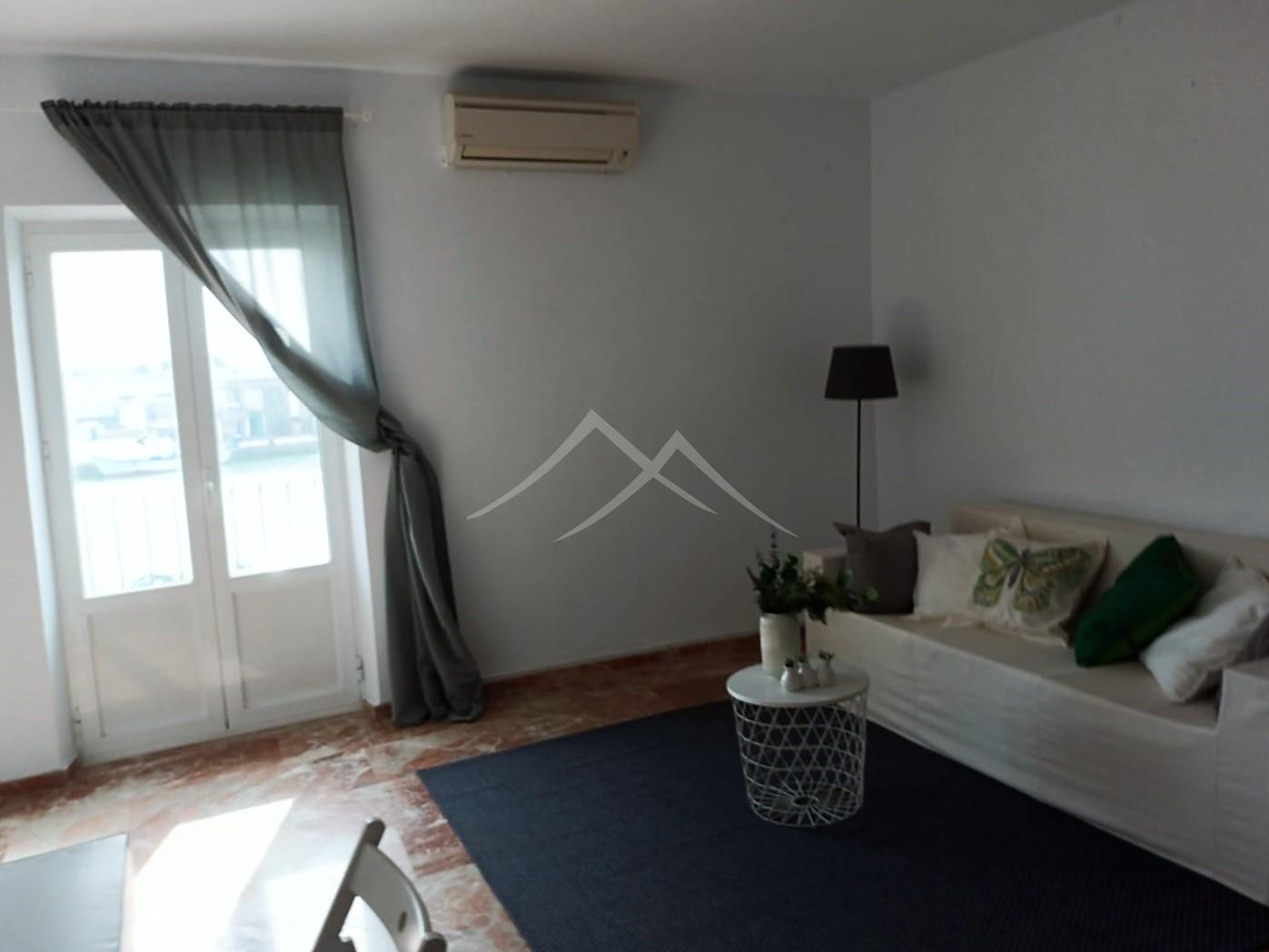 For sale of flat in El Puerto de Santa María