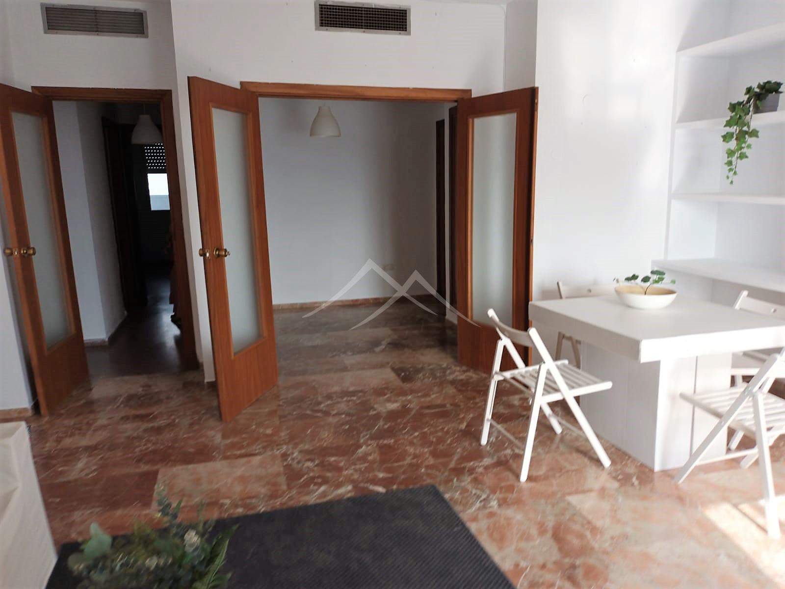 For sale of flat in El Puerto de Santa María