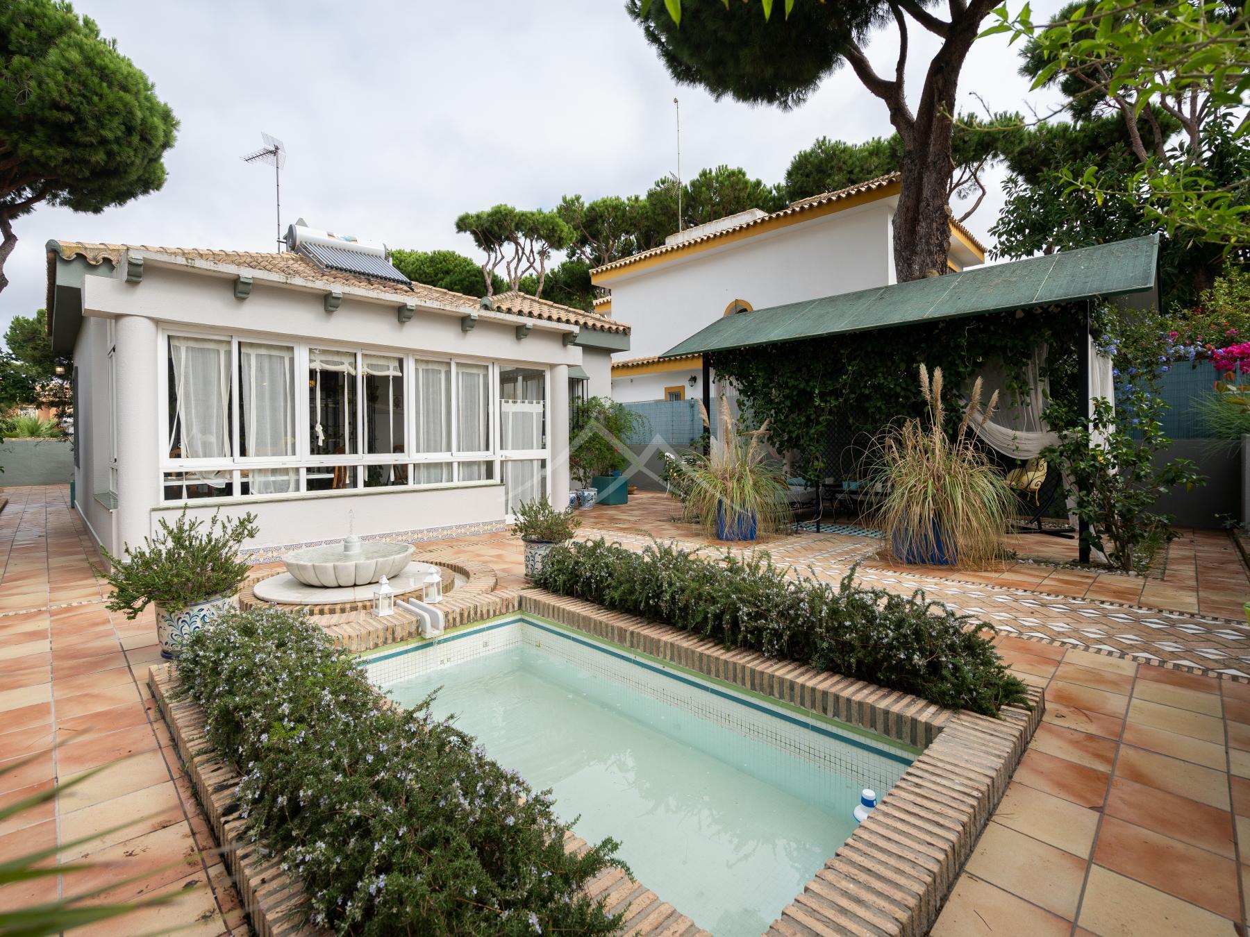 For sale of chalet in Chiclana de la Frontera