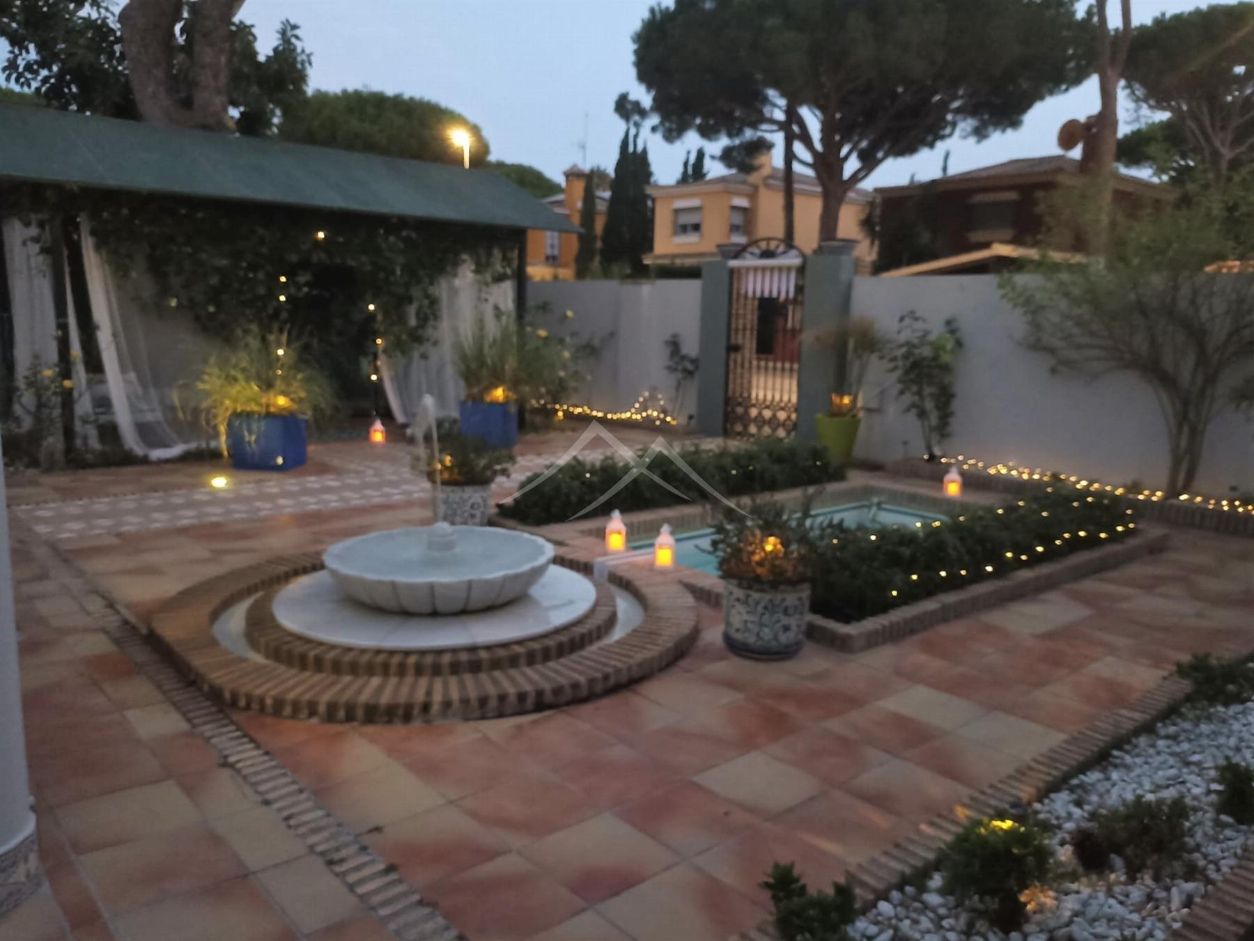 For sale of chalet in Chiclana de la Frontera