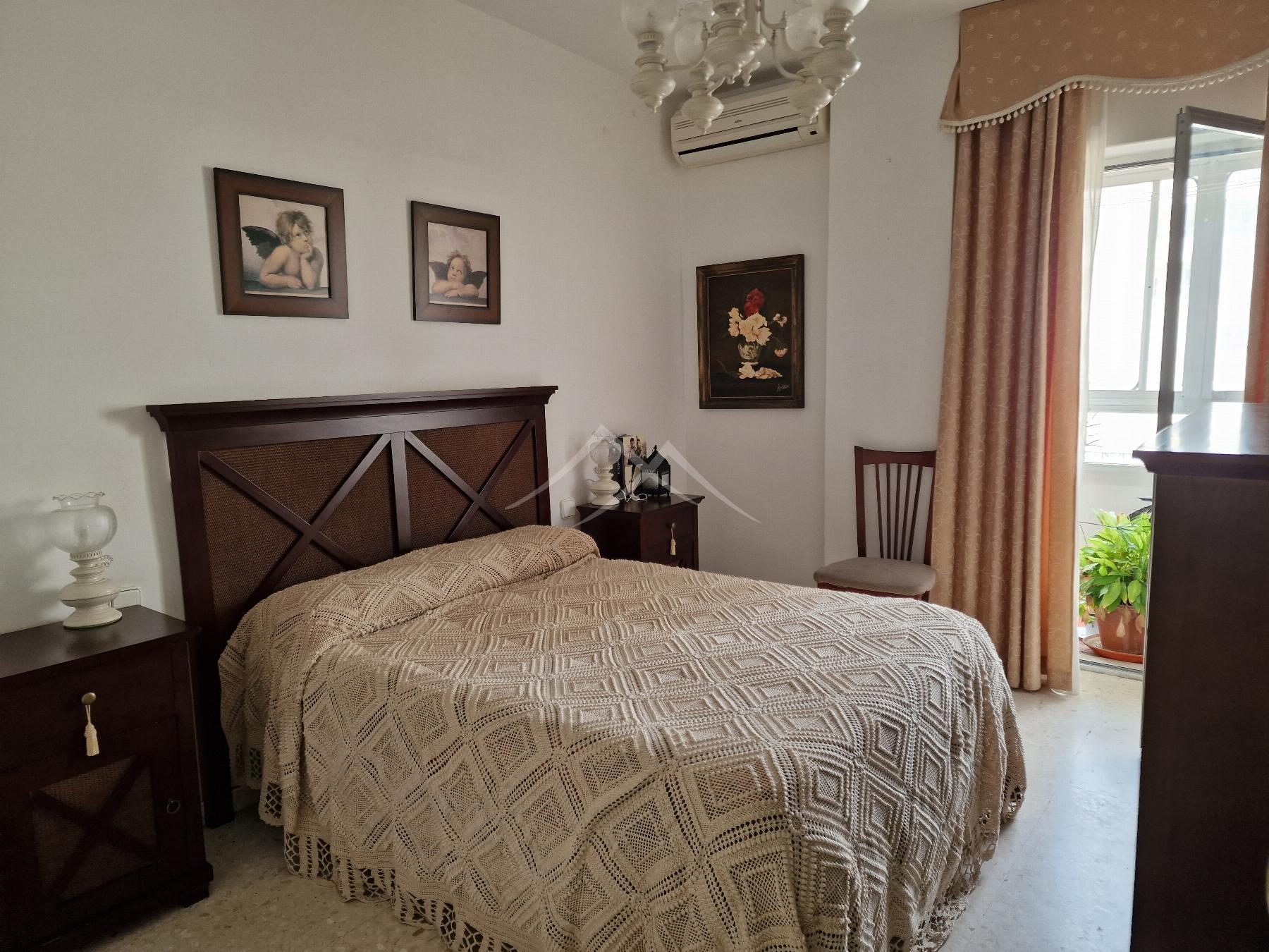 For sale of flat in Cádiz