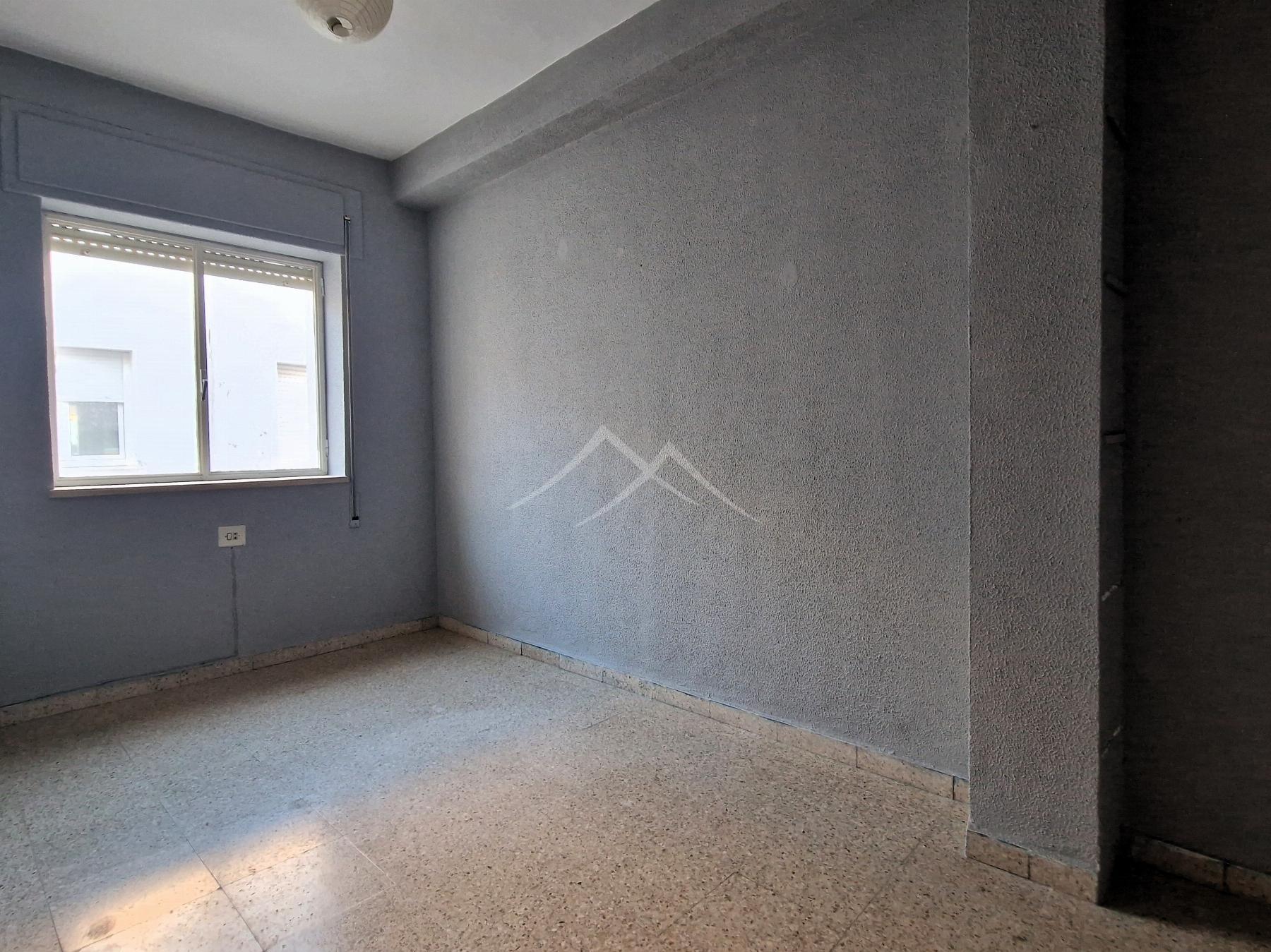 For sale of flat in El Puerto de Santa María