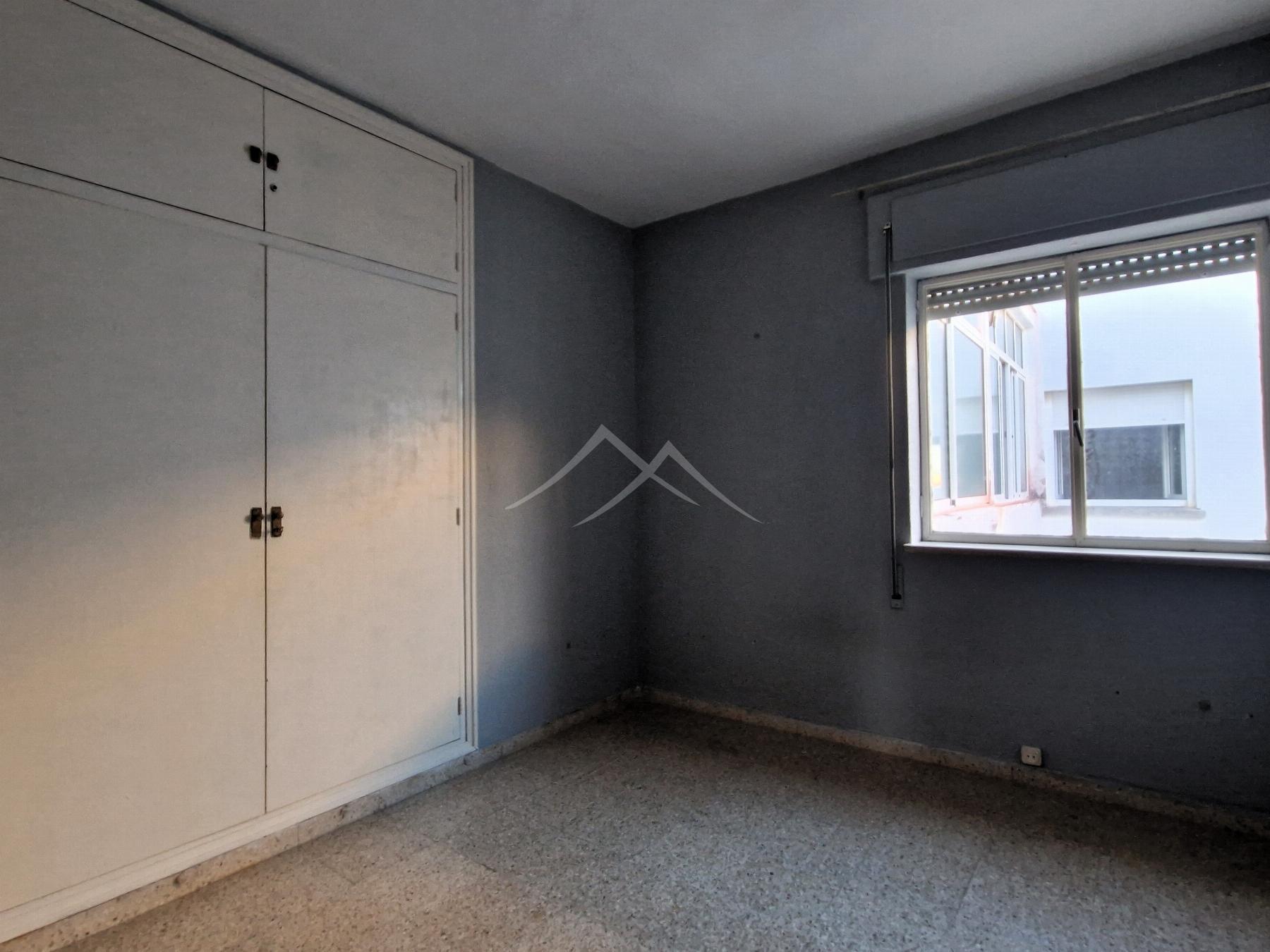 For sale of flat in El Puerto de Santa María