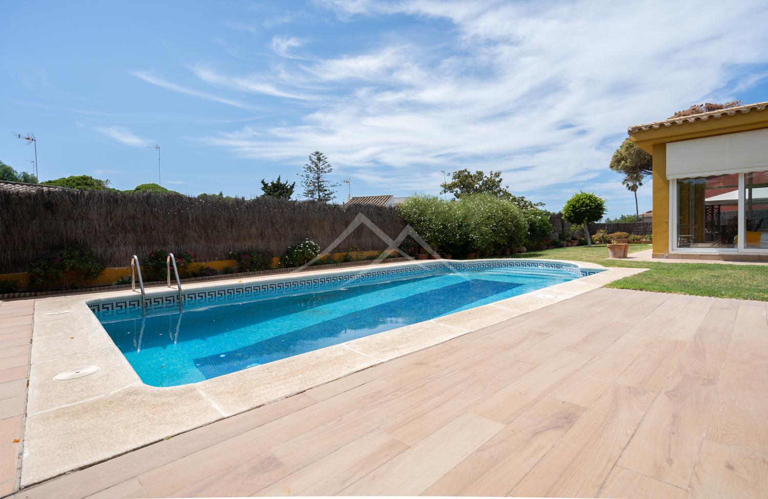 For sale of chalet in El Puerto de Santa María
